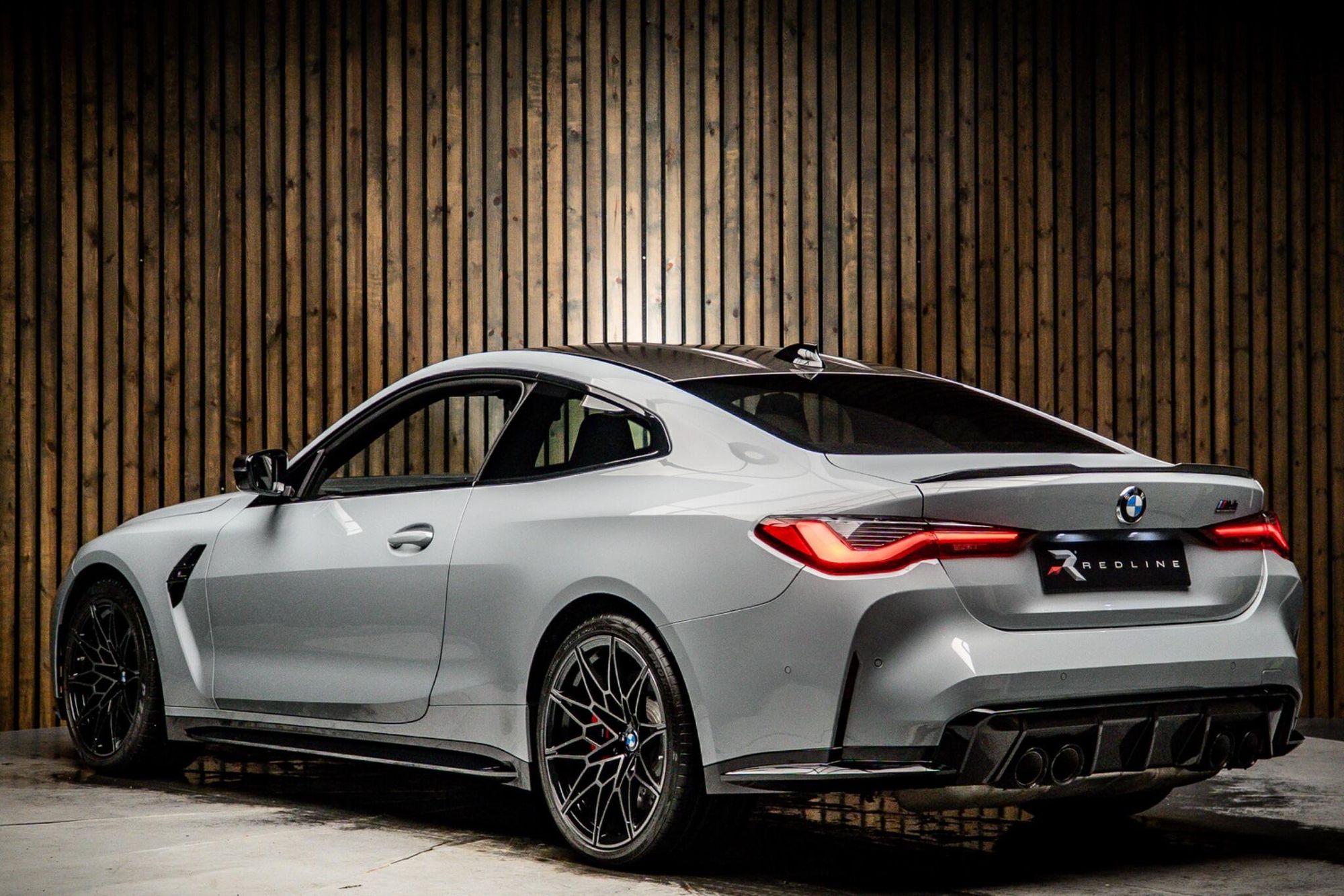 BMW M4 Coupe 3.0 Competition M xDrive 530 Steptronic 2 Door Auto for sale UK - Slide 3