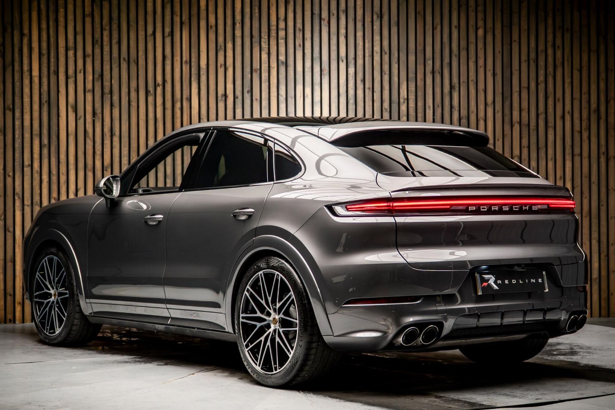Porsche Cayenne Coupe 3.0 V6 Black Edition 353 Tiptronic S 5 Door Auto for sale UK - Slide 3