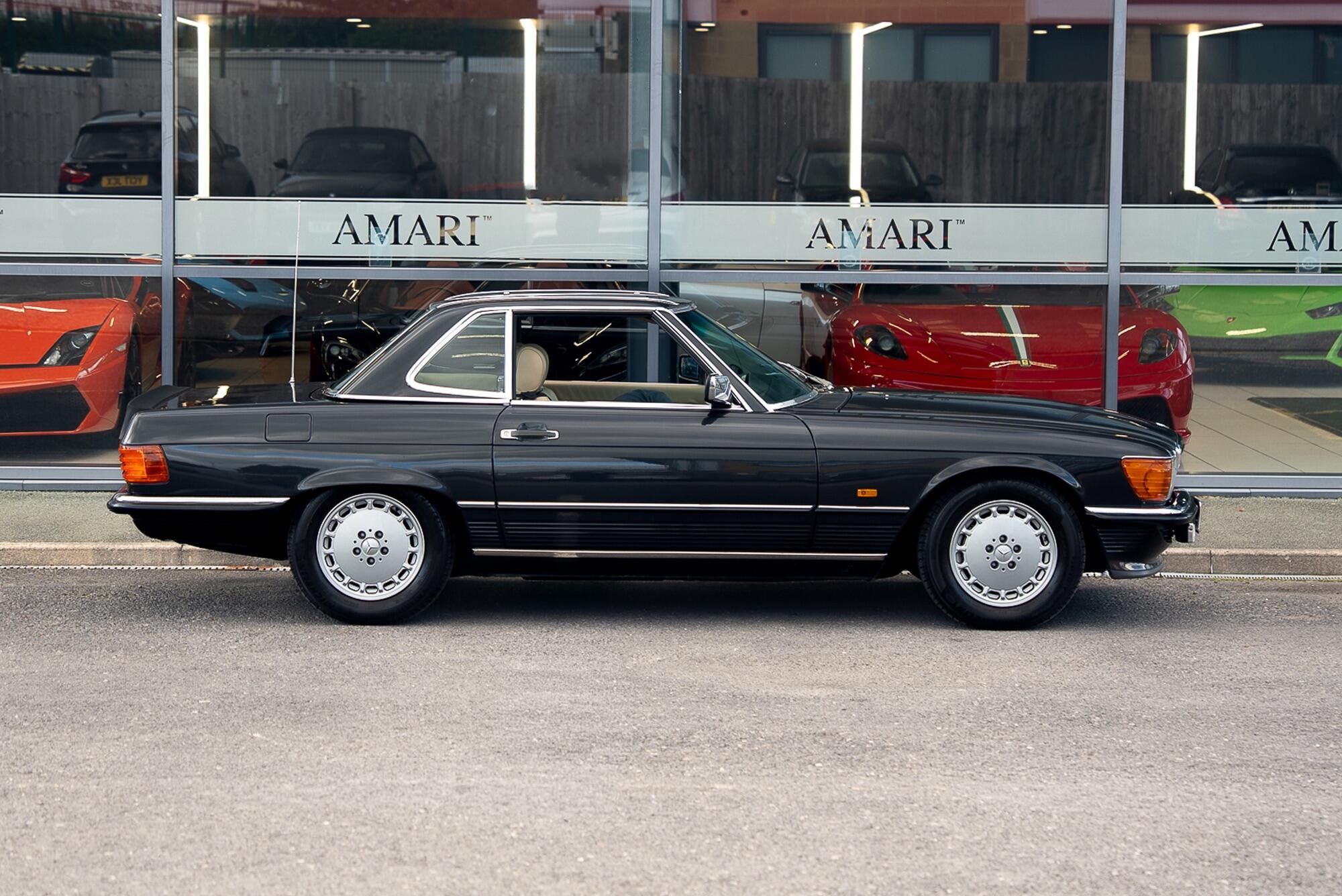 Mercedes-Benz 500 SL for sale UK - Slide 4