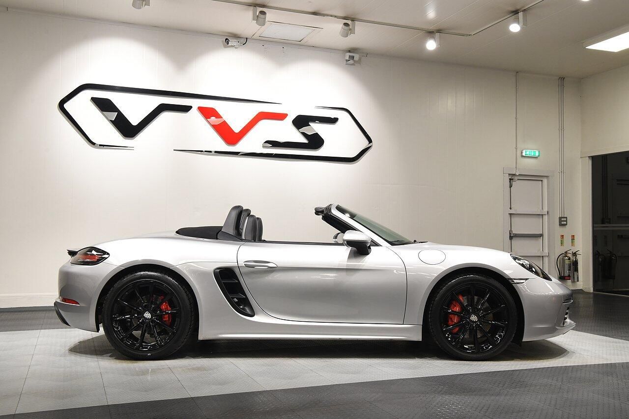 PORSCHE BOXSTER 718 ROADSTER 2.5 S 2dr PDK for sale UK - Slide 2