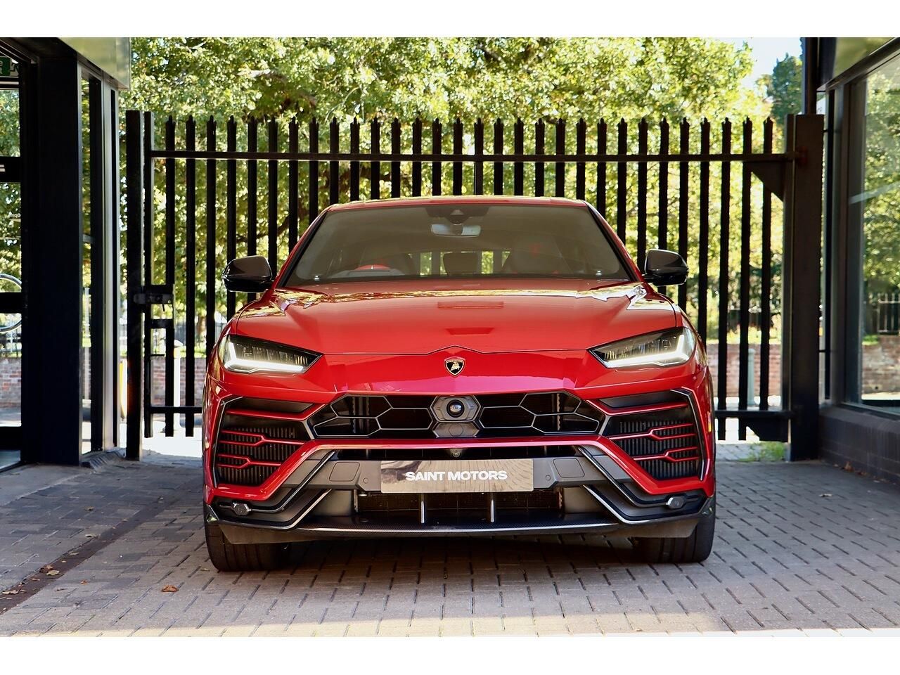 LAMBORGHINI URUS ESTATE 4.0T FSI V8 5dr Auto for sale UK - Slide 2