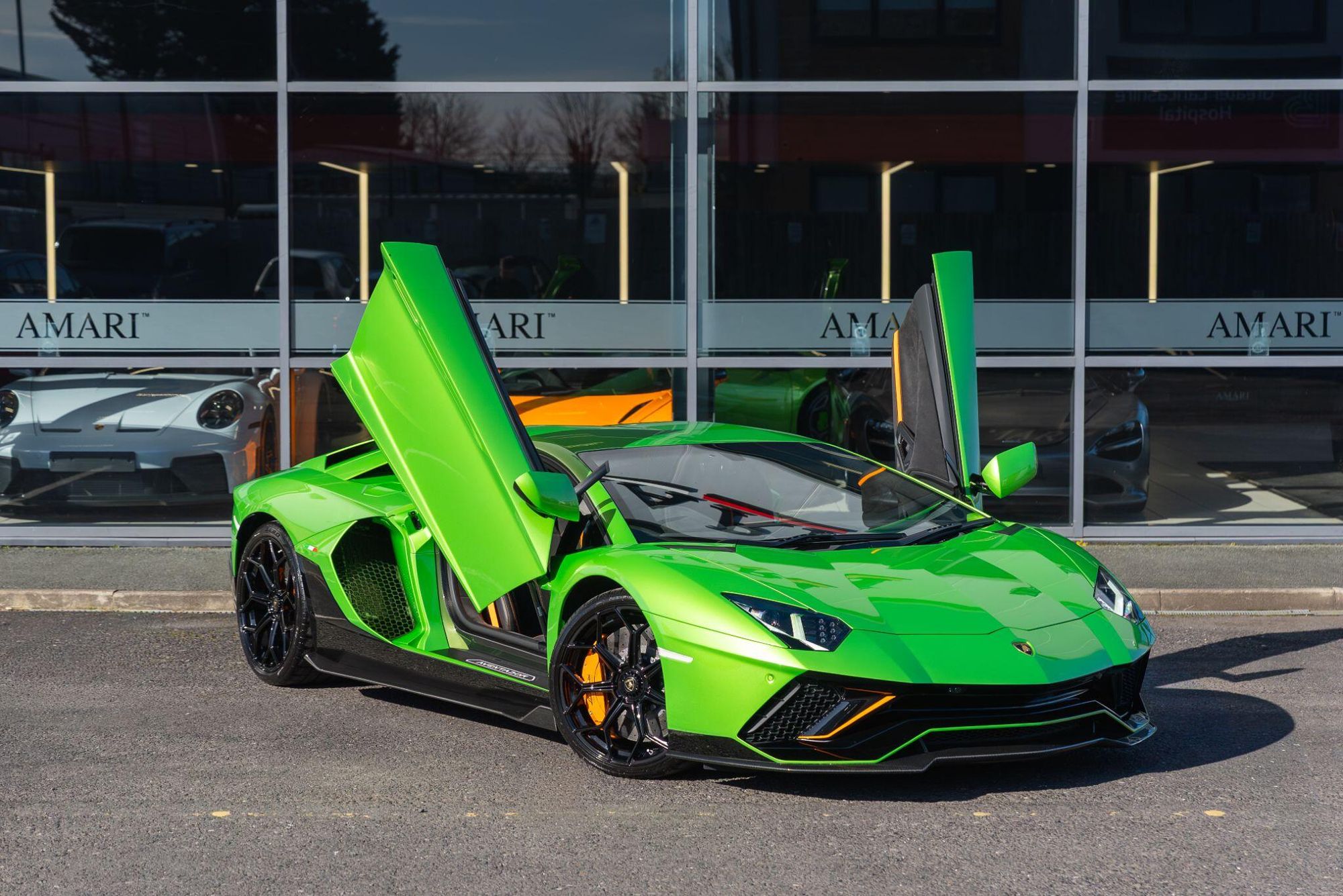 LAMBORGHINI AVENTADOR COUPE LP 780-4 Ultimae 2dr ISR for sale UK - Slide 6
