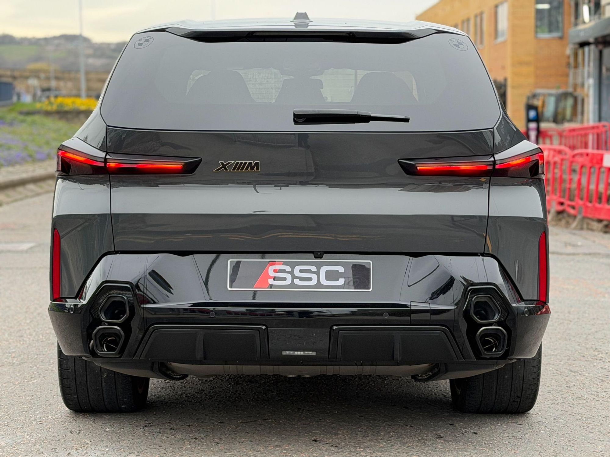 BMW XM Suv 4.4 xDrive Label Phev 29.5kWh 5 Door Auto for sale UK - Slide 10