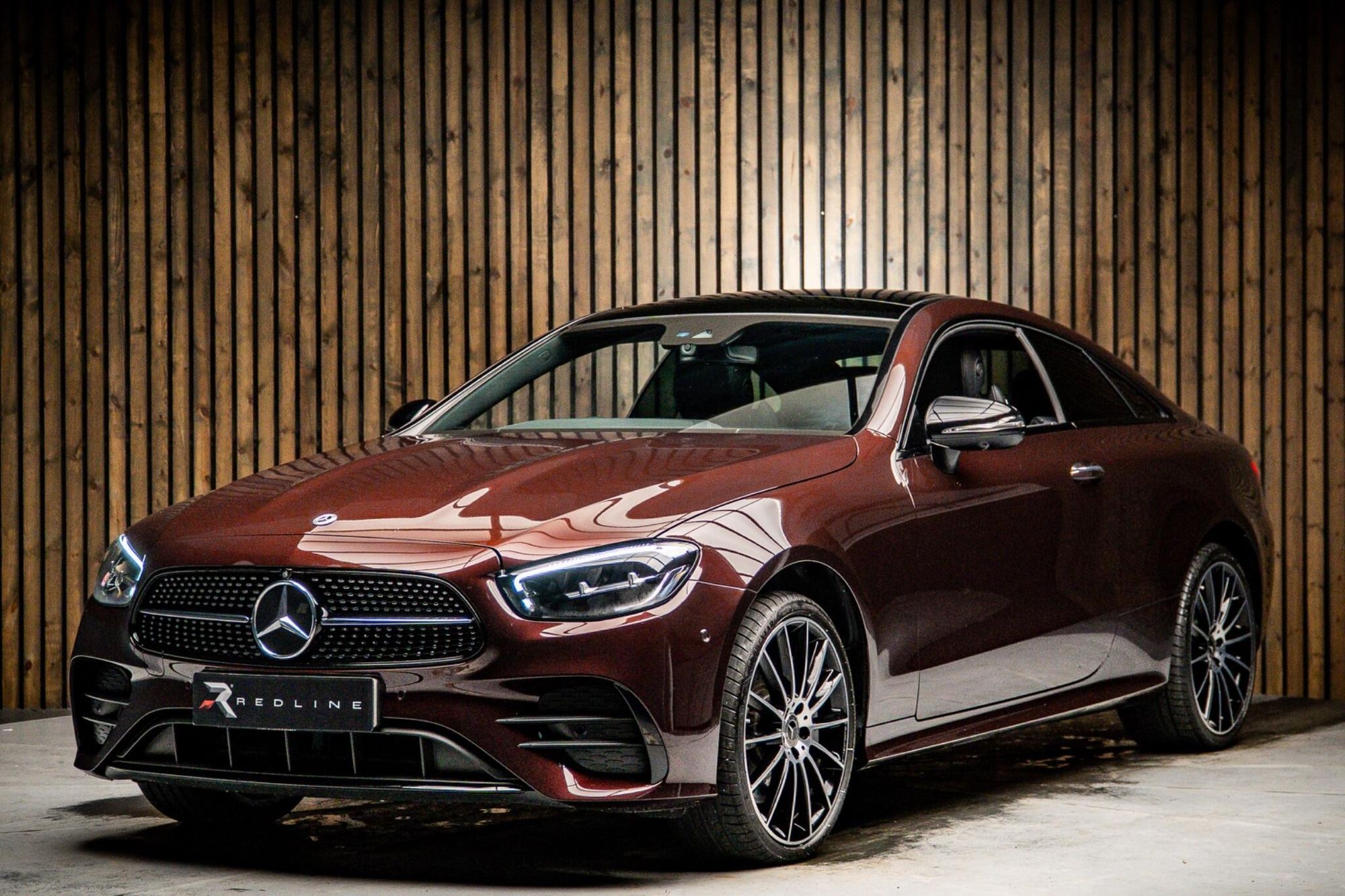 MERCEDES-BENZ E CLASS DIESEL COUPE E400d 4Matic AMG Line Night Ed Pre+ 2dr 9G-Tronic for sale UK - Slide 8