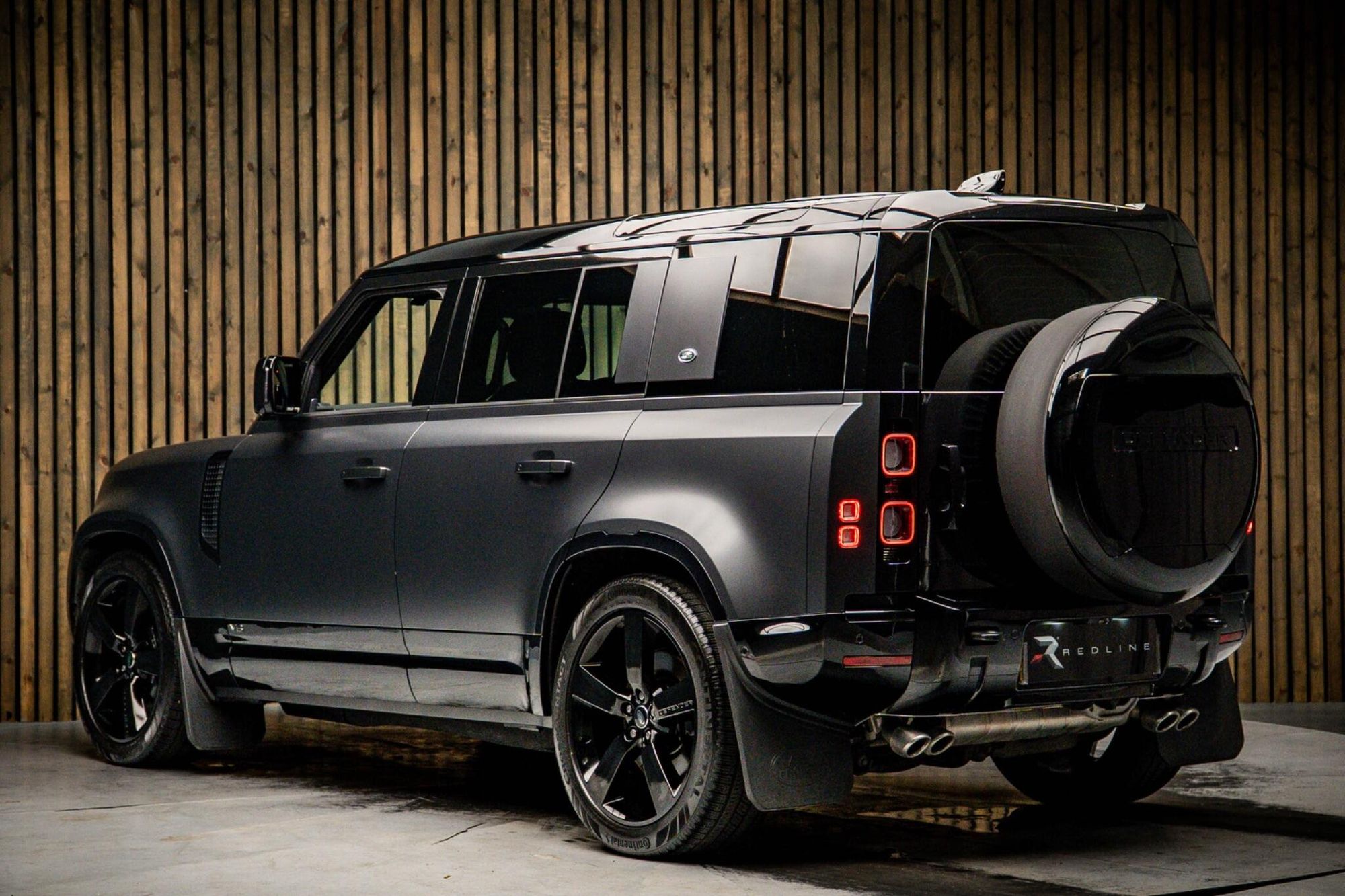 LAND ROVER DEFENDER ESTATE SPECIAL EDITIONS 5.0 P525 V8 Carpathian Edition 110 5dr Auto for sale UK - Slide 3