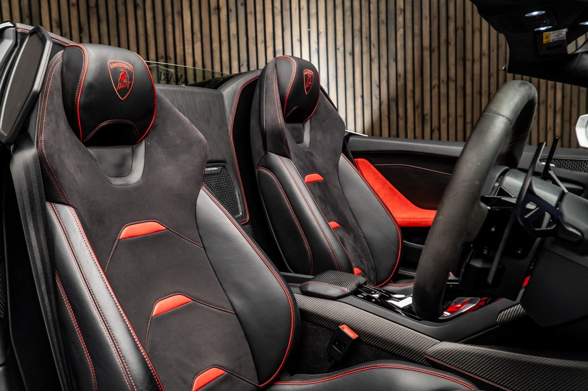 LAMBORGHINI HURACAN SPYDER LP 640-4 Performante 2dr LDF for sale UK - Slide 2