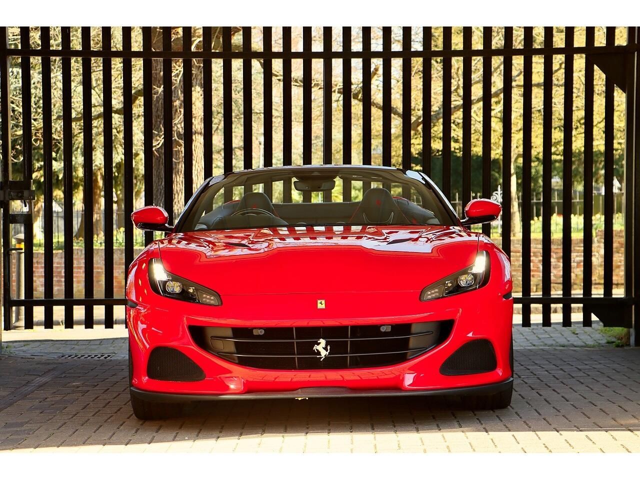 FERRARI Portofino M 2dr Auto for sale UK - Slide 2