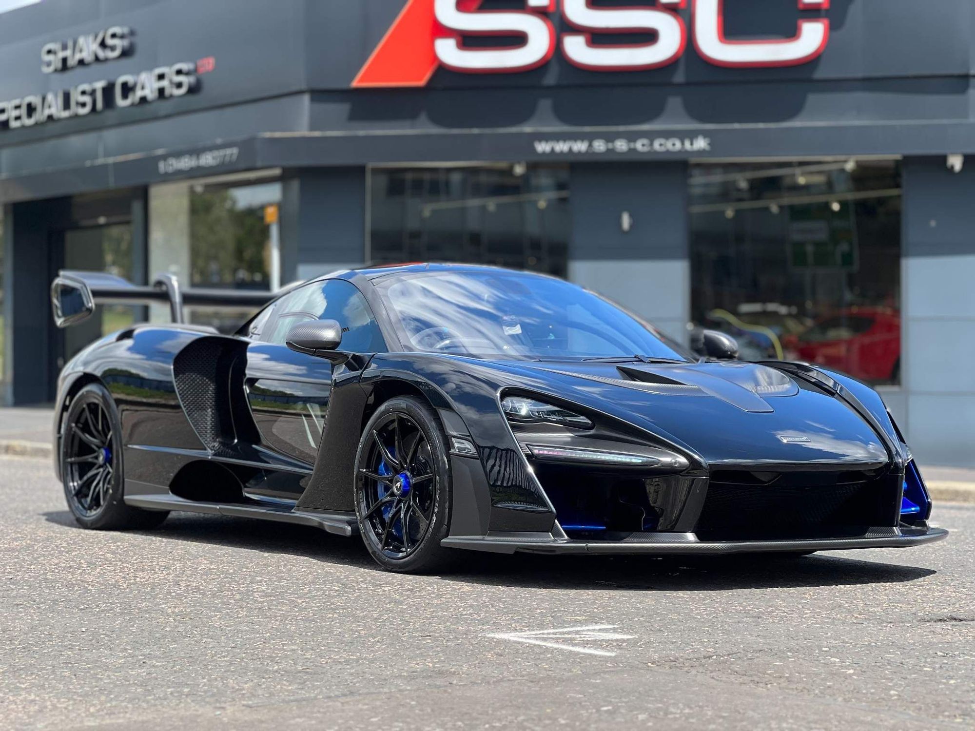 MCLAREN SENNA COUPE V8 2dr SSG Auto for sale UK - Slide 9