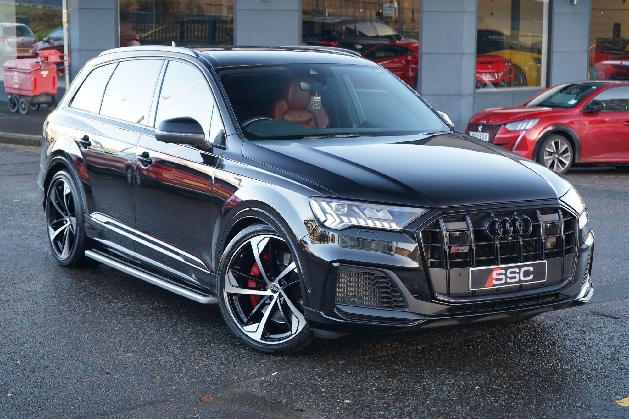 AUDI Q7 ESTATE SQ7 TFSI Quattro Black Edition 5dr Tiptronic for sale UK - Slide 4
