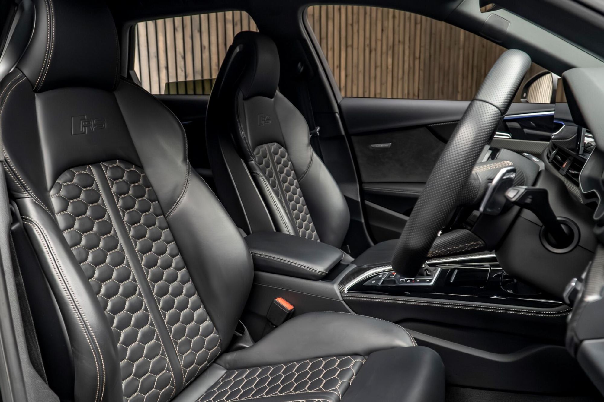 AUDI RS4 RS 4 AVANT SPECIAL EDITION RS 4 TFSI Quattro Bronze Edition 5dr S Tronic for sale UK - Slide 2