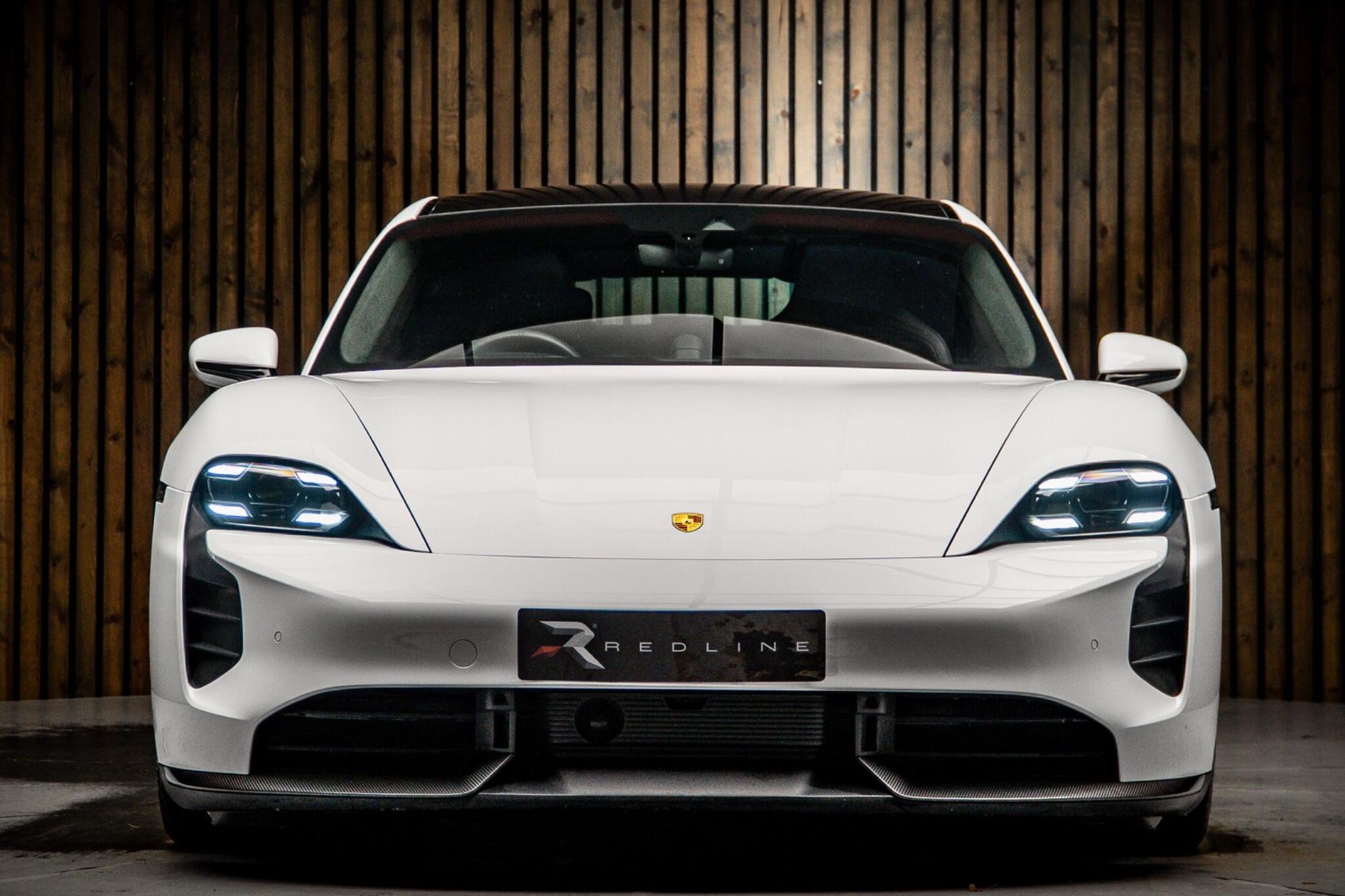 PORSCHE TAYCAN SALOON 560kW Turbo S 93kWh 4dr Auto for sale UK - Slide 5