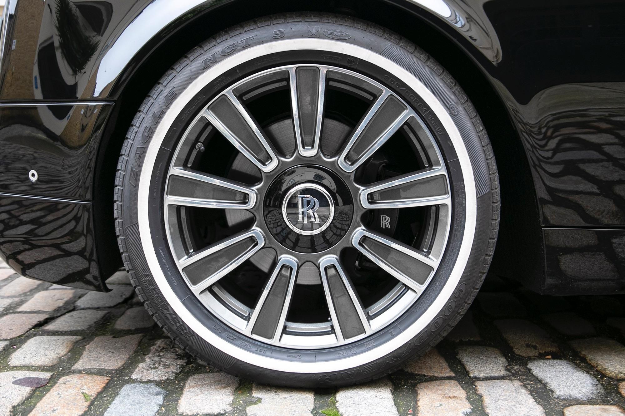 ROLLS-ROYCE PHANTOM COUPE II 2dr Auto for sale UK - Slide 7