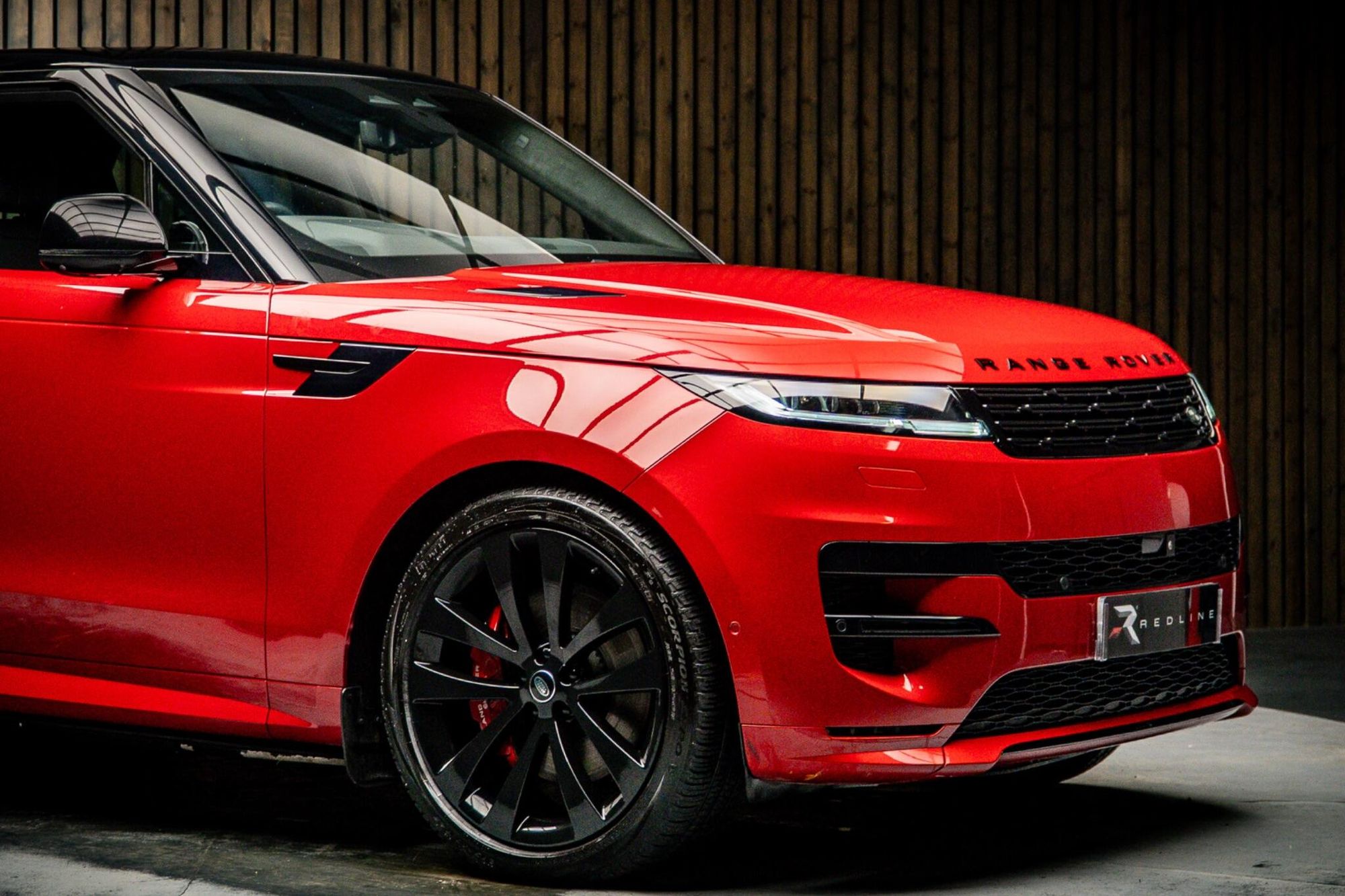 LAND ROVER RANGE ROVER SPORT ESTATE 3.0 P510e First Edition 5dr Auto for sale UK - Slide 10