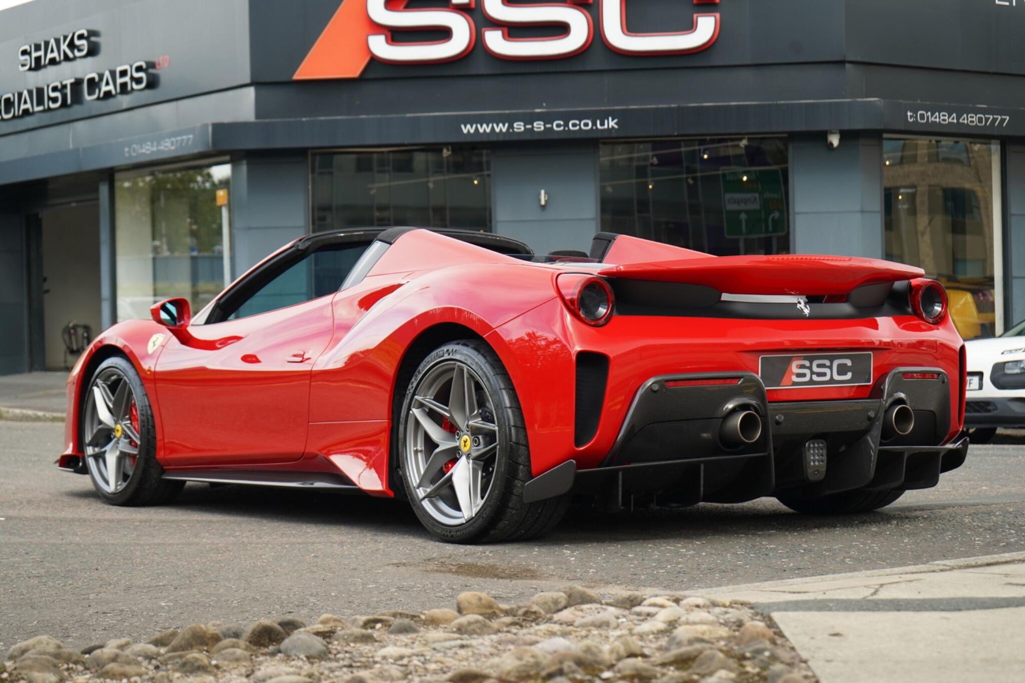 FERRARI 488 PISTA SPIDER 2dr Auto for sale UK - Slide 2