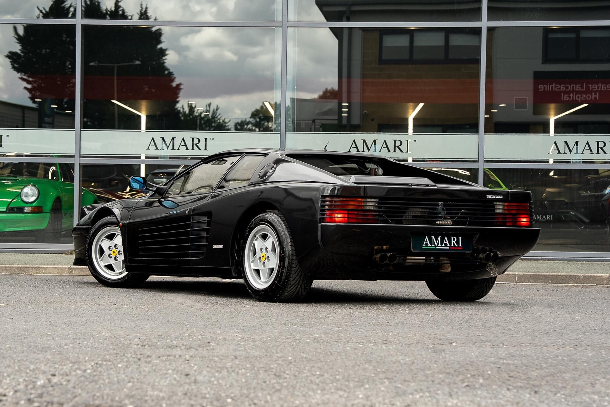 FERRARI TESTAROSSA COUPE 2dr for sale UK - Slide 3
