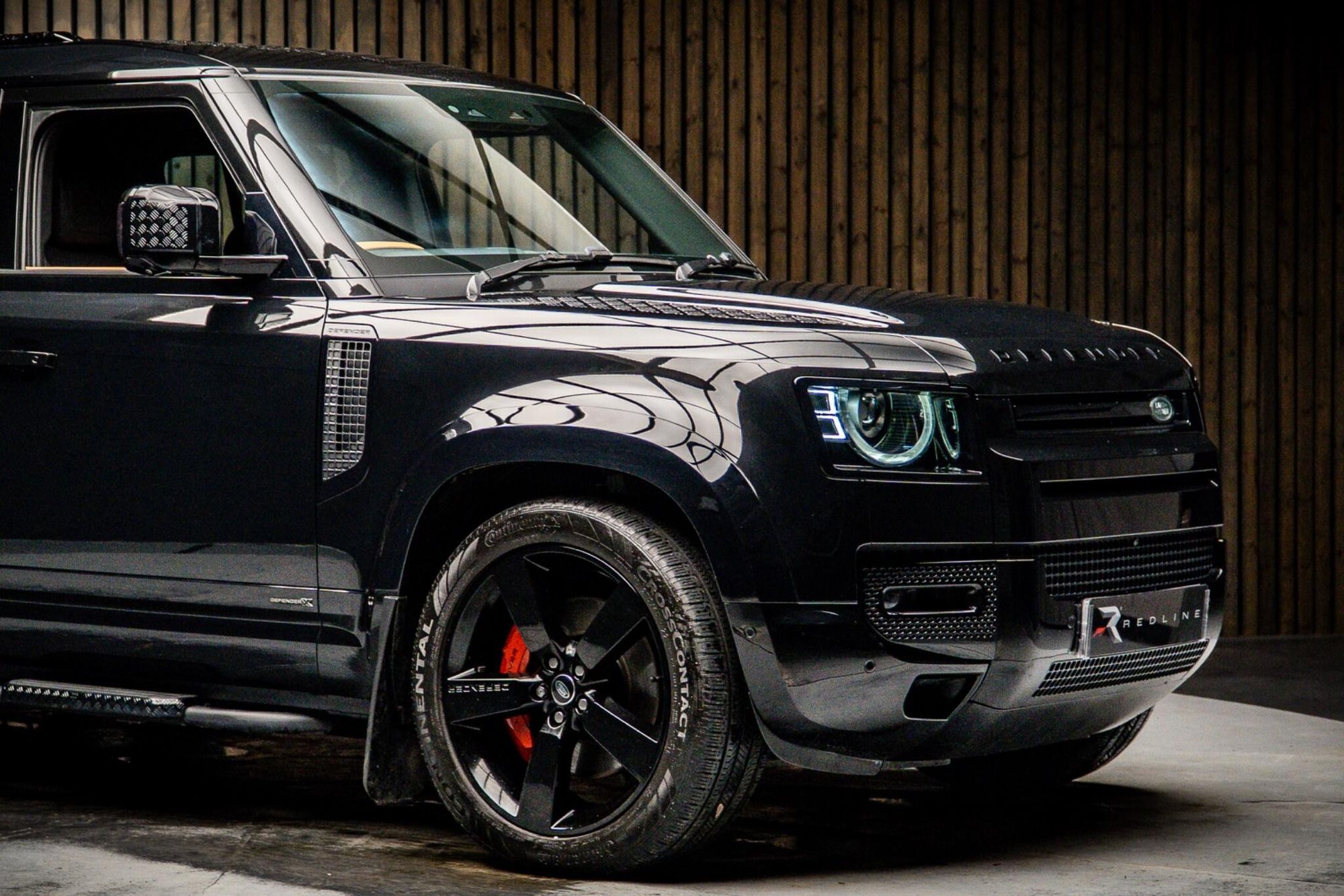 LAND ROVER DEFENDER ESTATE 3.0 P400 X 110 5dr Auto for sale UK - Slide 10