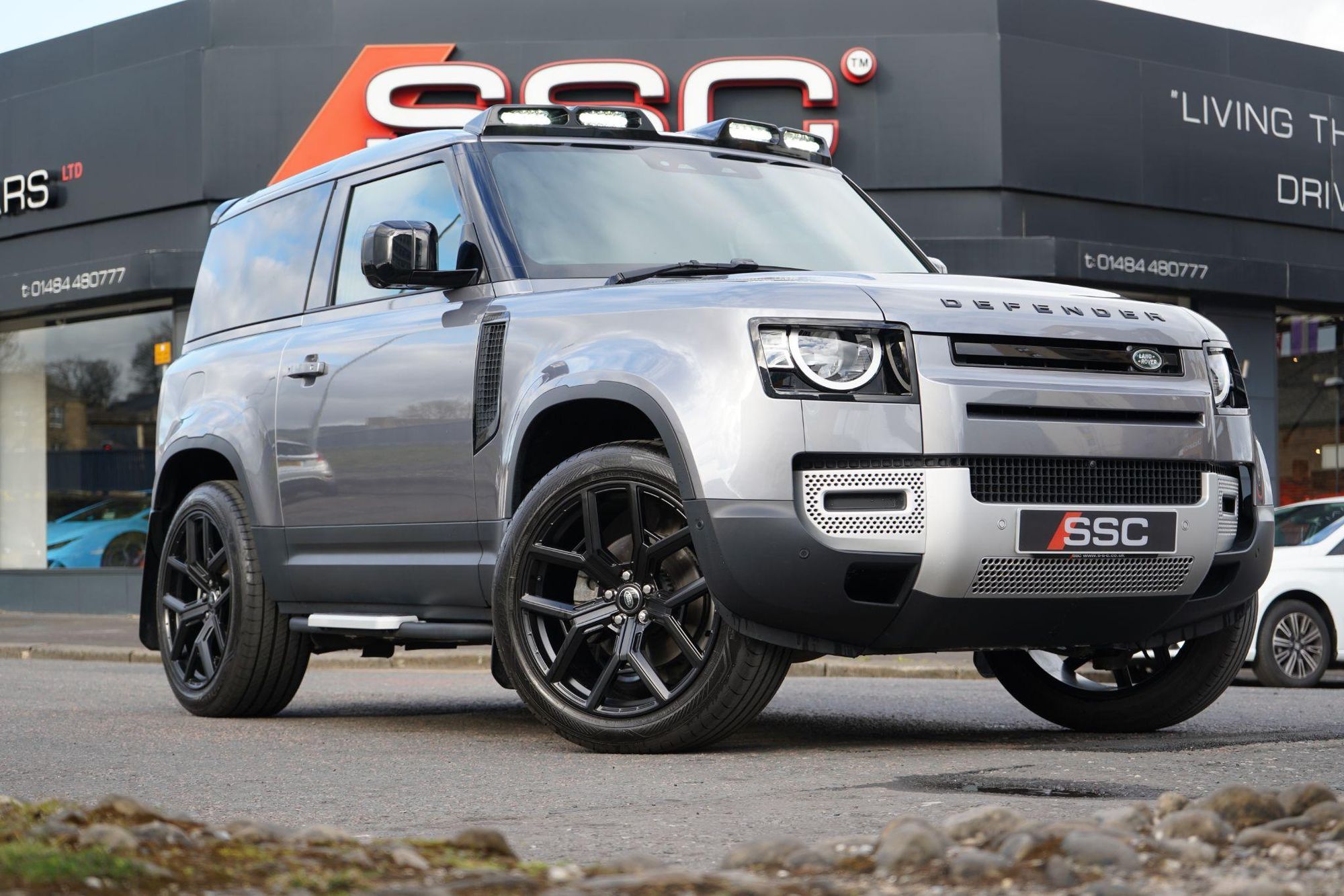 LAND ROVER DEFENDER 90 DIESEL 3.0 D250 Hard Top Auto