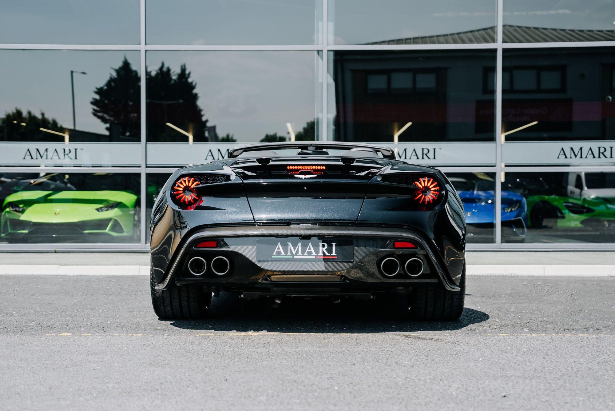 ASTON MARTIN VANQUISH CONVERTIBLE V12 Zegato Volante 2dr Auto for sale UK - Slide 8