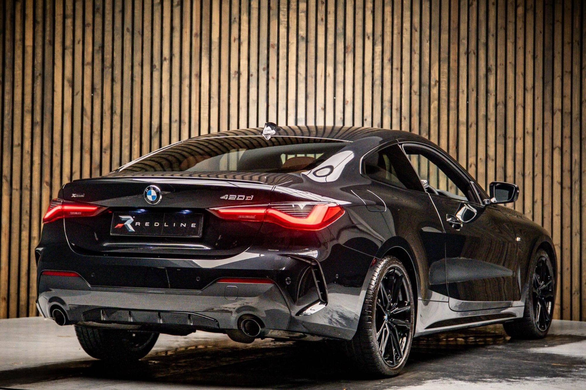 BMW 4 SERIES DIESEL COUPE 420d xDrive MHT M Sport 2dr Step Auto for sale UK - Slide 4