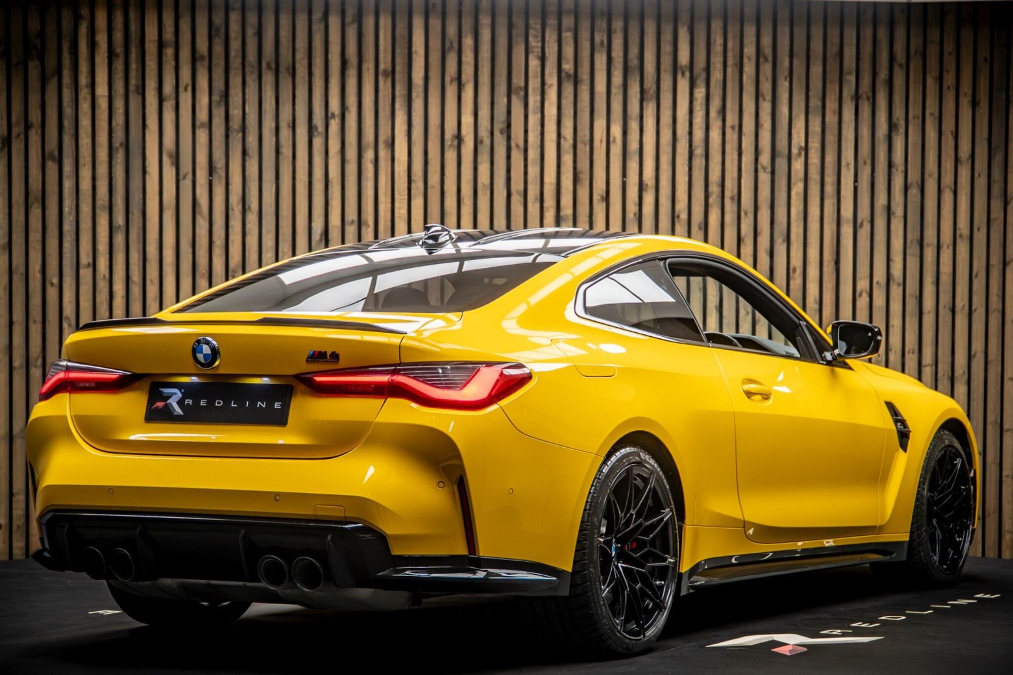 BMW M4 Coupe 3.0 Competition M xDrive 530 Steptronic 2 Door Auto for sale UK - Slide 4