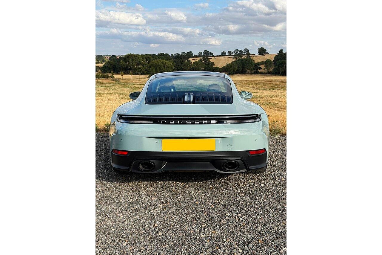 PORSCHE 911 [992] CARRERA COUPE 2dr PDK for sale UK - Slide 5
