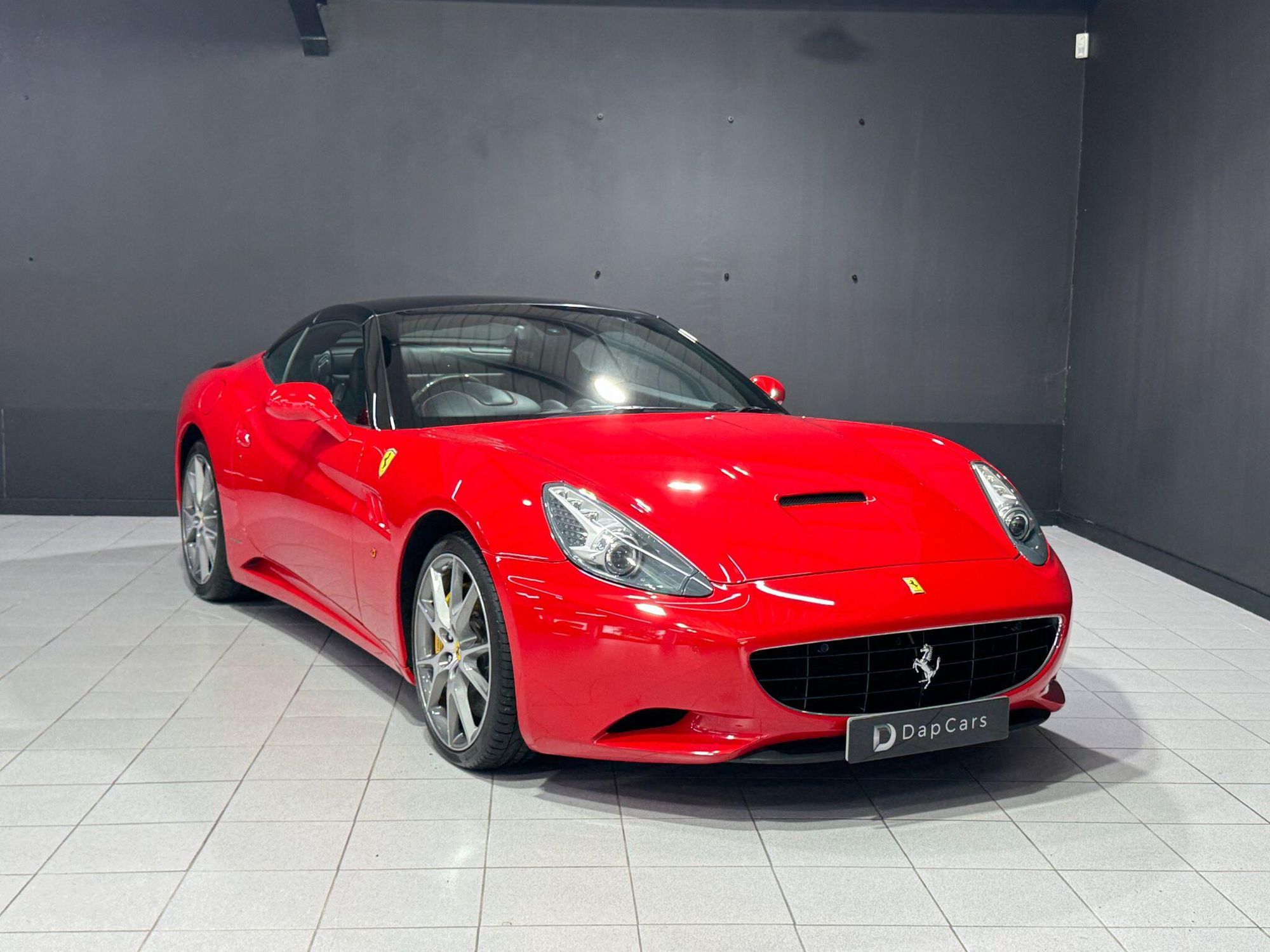 FERRARI CALIFORNIA CONVERTIBLE 2+ 2dr F1 for sale UK - Slide 8