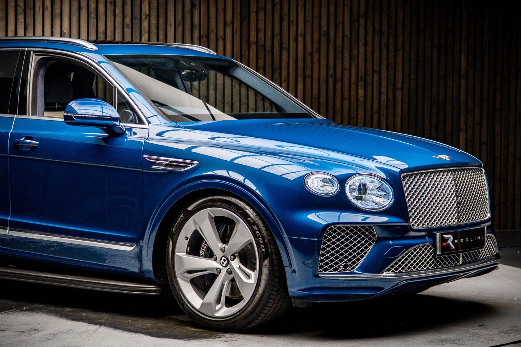 BENTLEY BENTAYGA ESTATE 4.0 V8 5dr Auto for sale UK - Slide 9