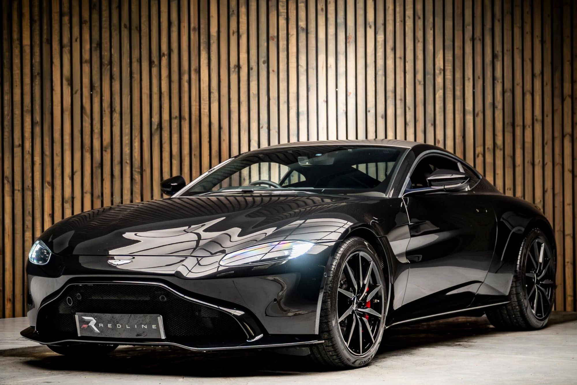 ASTON MARTIN VANTAGE V8 COUPE 2dr ZF 8 Speed Auto for sale UK - Slide 8