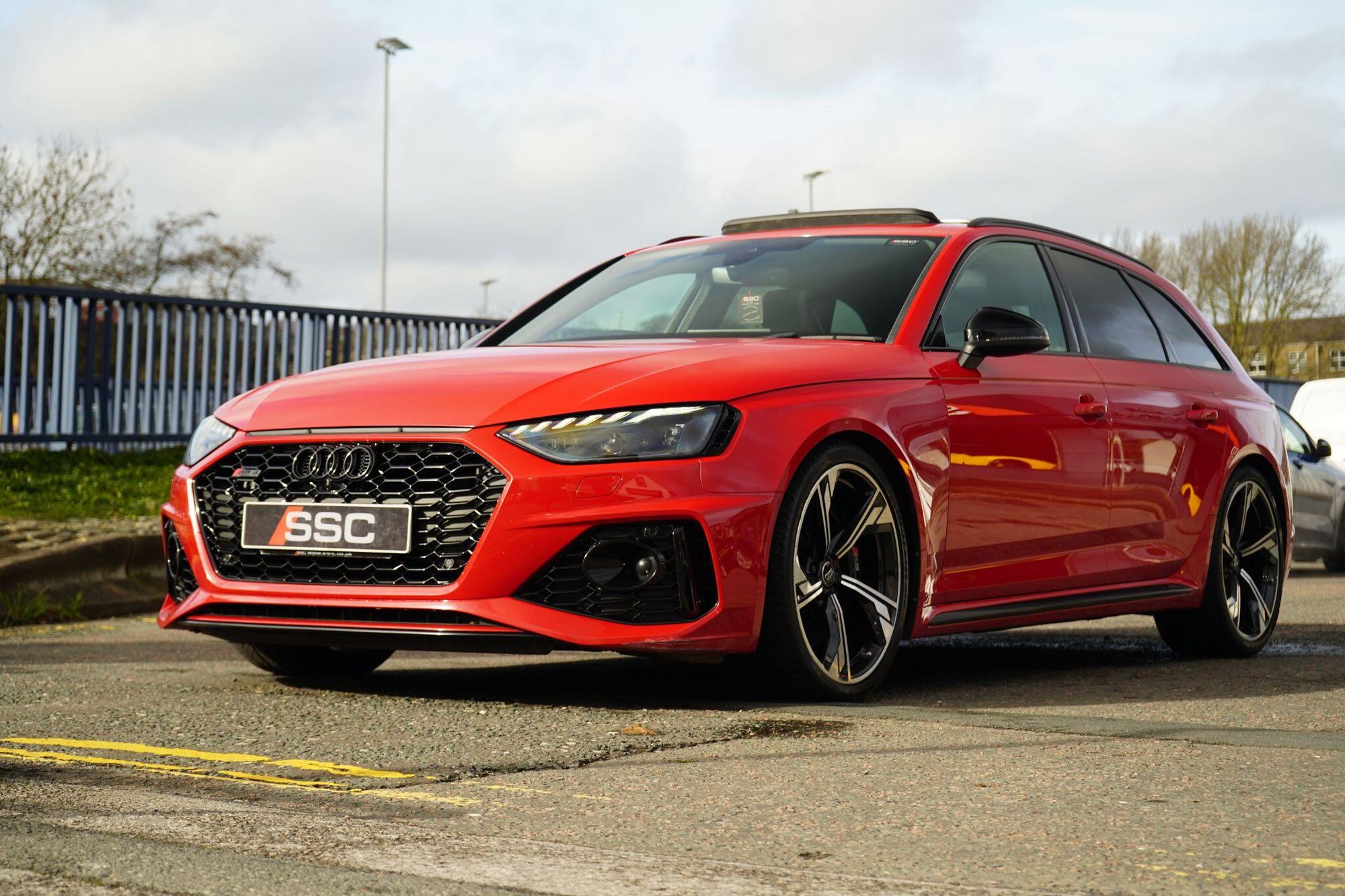 AUDI RS4 RS 4 AVANT RS 4 TFSI Quattro 5dr Tiptronic for sale UK - Slide 7