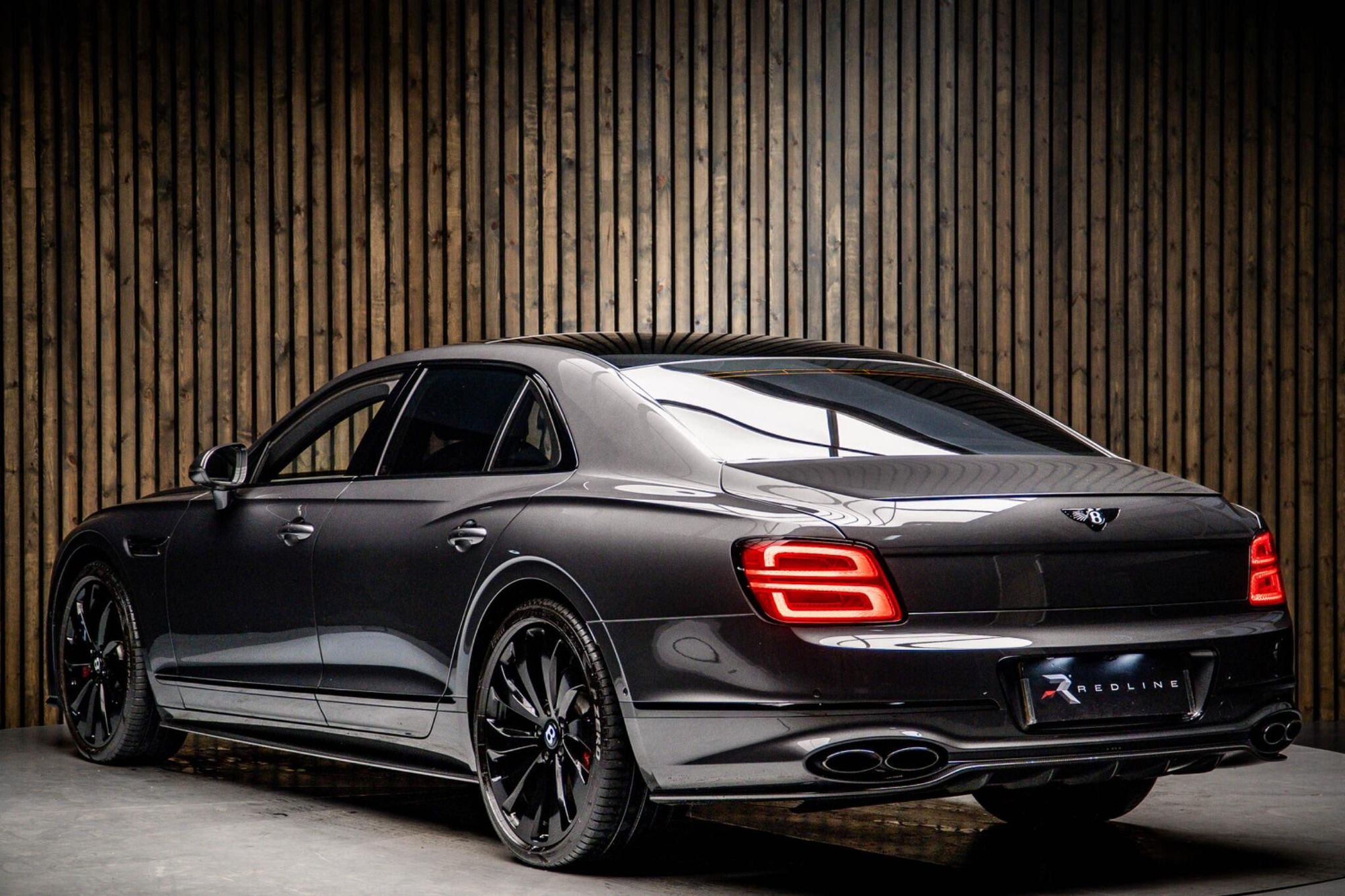 BENTLEY FLYING SPUR SALOON 4.0 V8 A 4dr Auto for sale UK - Slide 3