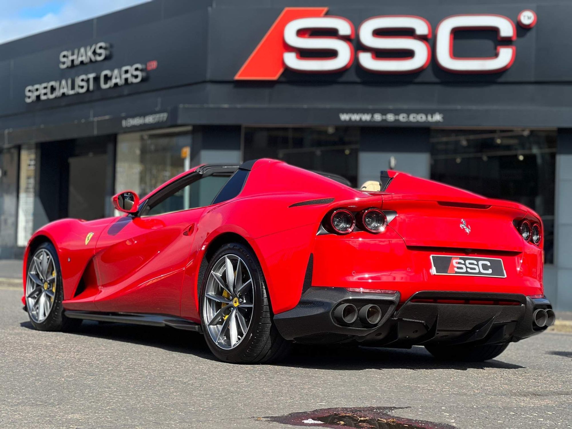 FERRARI 812 SUPERFAST GTS 2dr Auto for sale UK - Slide 2