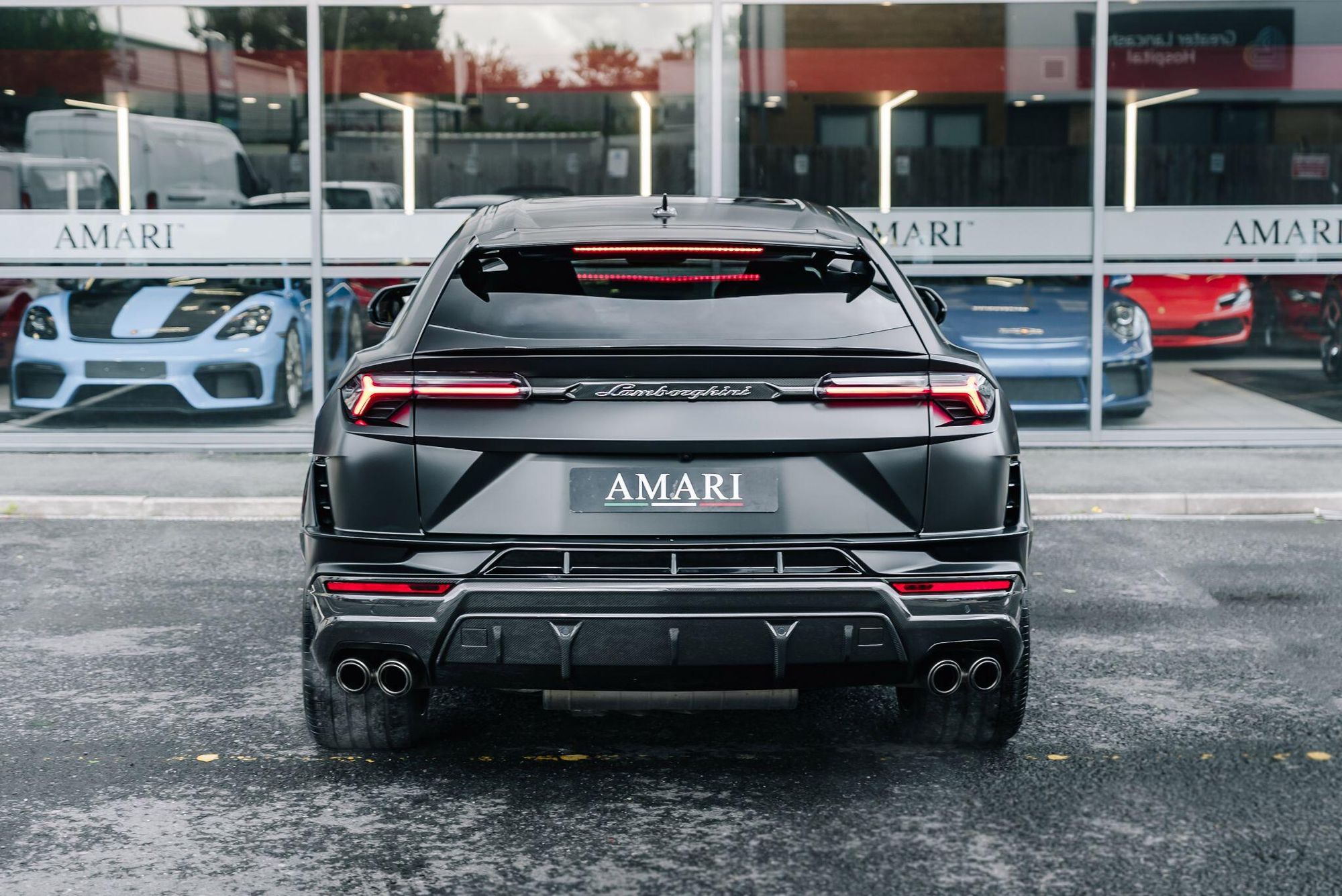 LAMBORGHINI URUS ESTATE 4.0T FSI V8 Performante 5dr Auto for sale UK - Slide 8