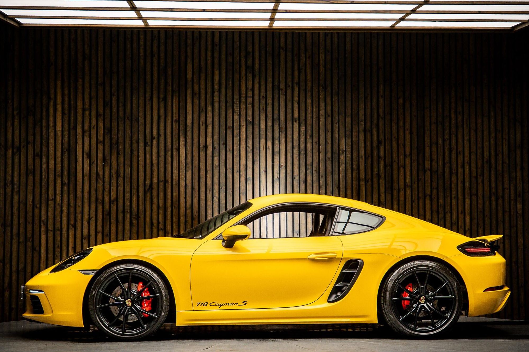 PORSCHE CAYMAN 718 COUPE 2.5 S 2dr for sale UK - Slide 7