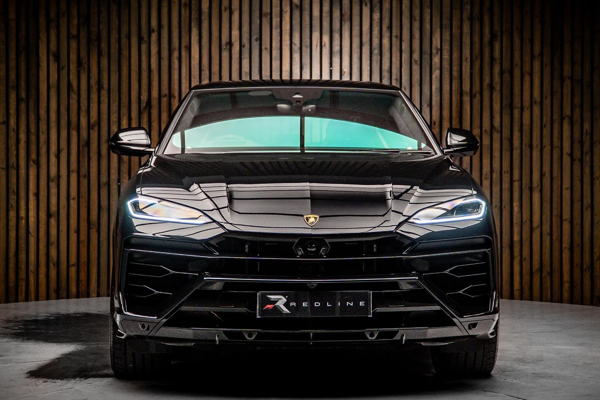 LAMBORGHINI URUS ESTATE 4.0T V8 800 PHEV SE 5dr Auto for sale UK - Slide 5