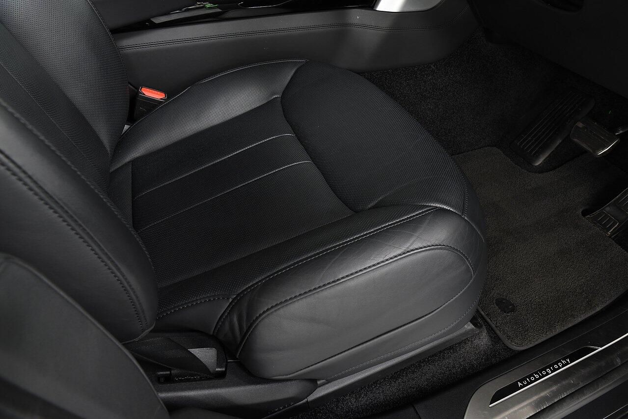 LAND ROVER RANGE ROVER DIESEL ESTATE 3.0 D350 Autobiography LWB 4dr Auto [7 Seat] for sale UK - Slide 10