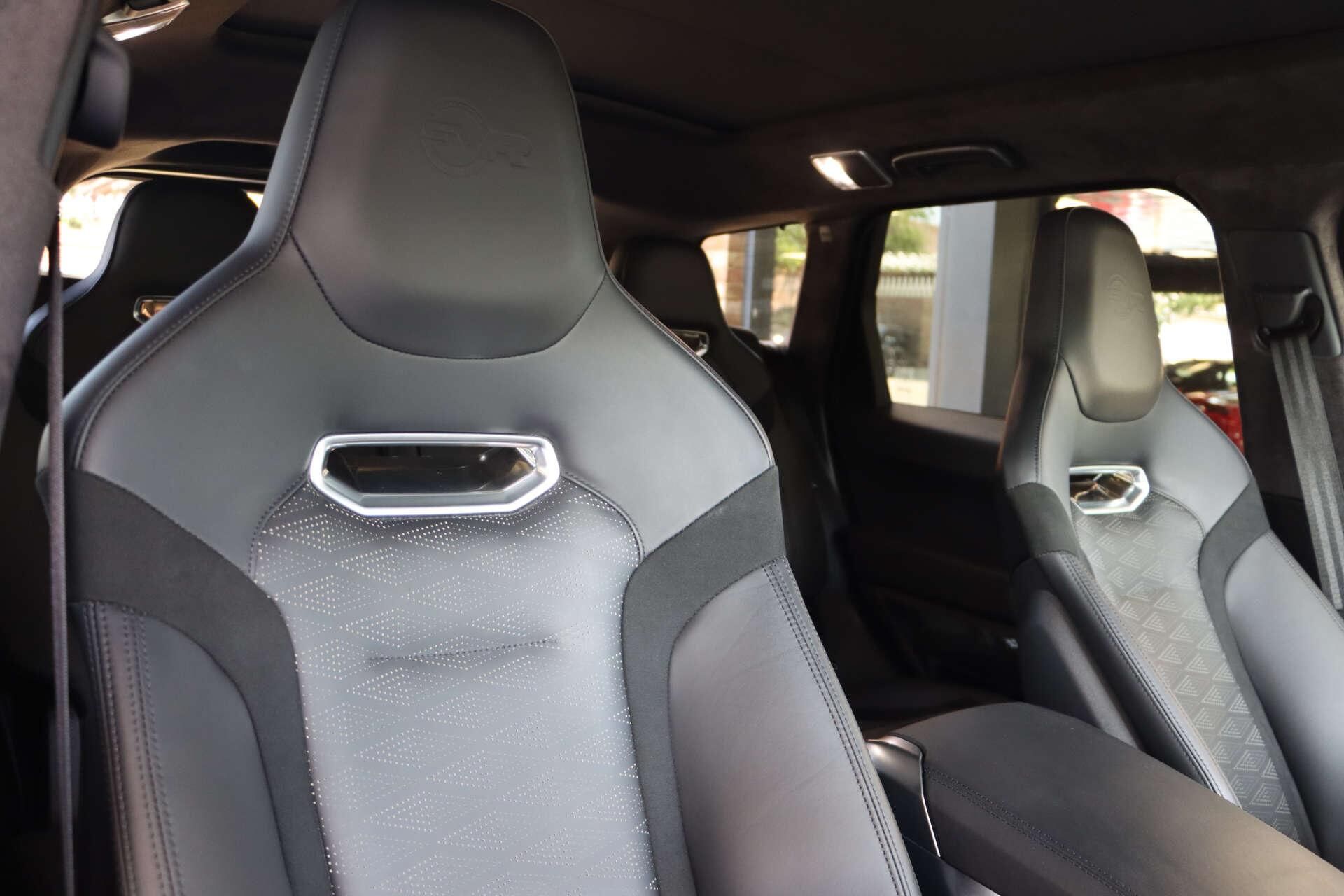 LAND ROVER RANGE ROVER SPORT ESTATE 5.0 P575 S/C SVR Carbon Edition 5dr Auto for sale UK - Slide 8