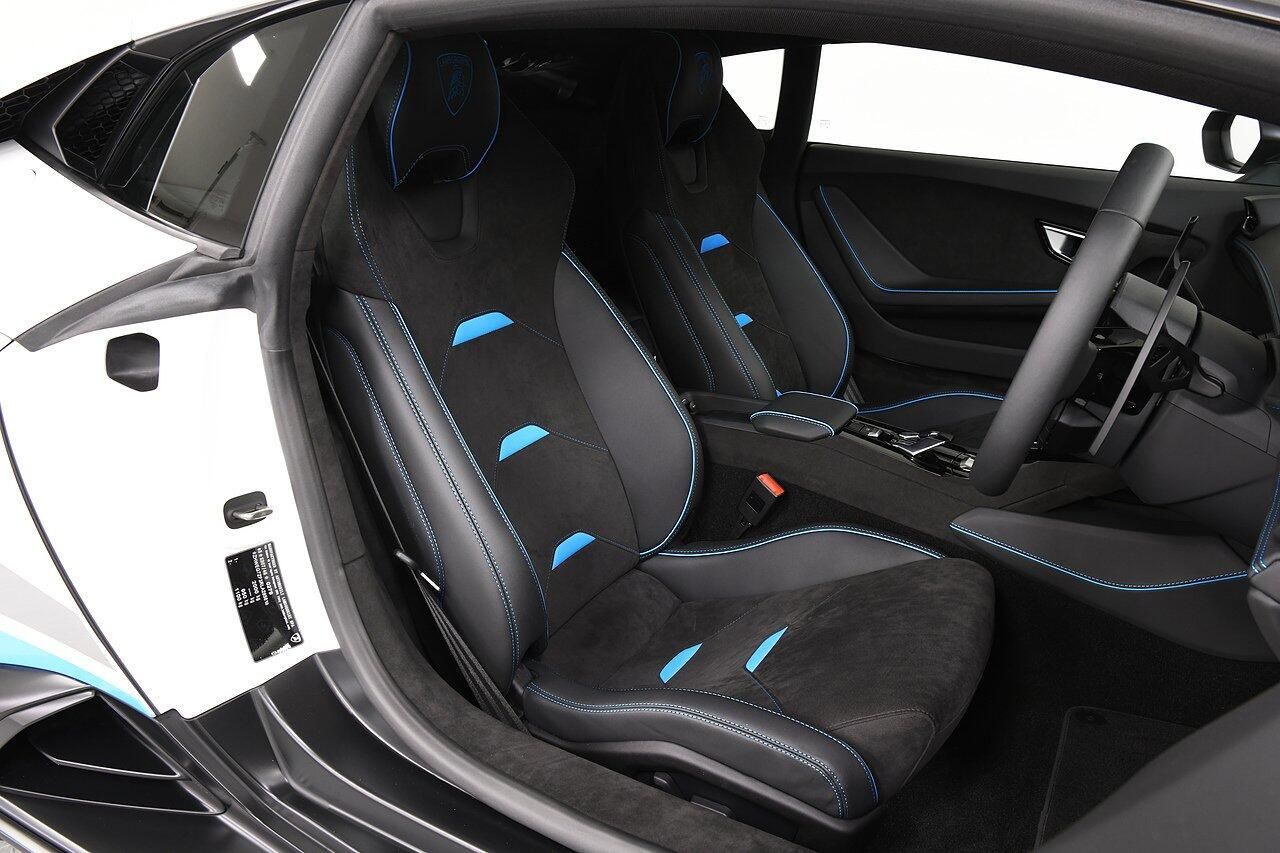 LAMBORGHINI HURACAN EVO COUPE 5.2 V10 610 Sterrato 2dr Auto AWD for sale UK - Slide 7