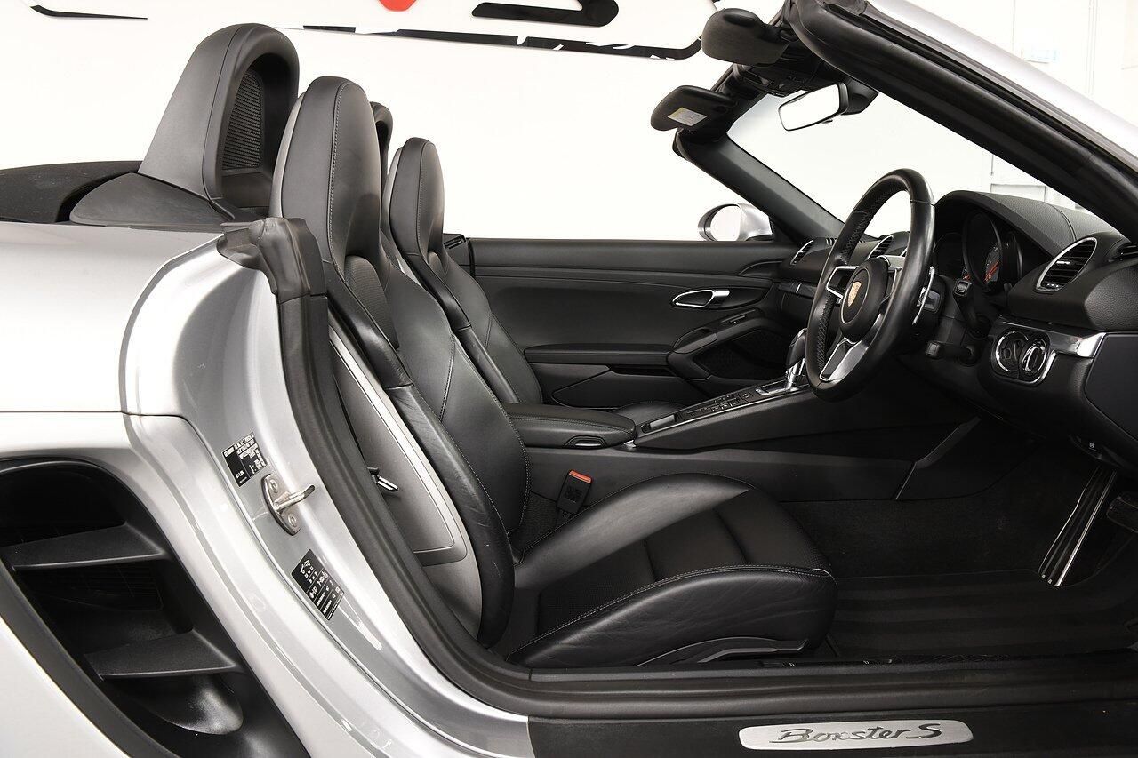 PORSCHE BOXSTER 718 ROADSTER 2.5 S 2dr PDK for sale UK - Slide 6