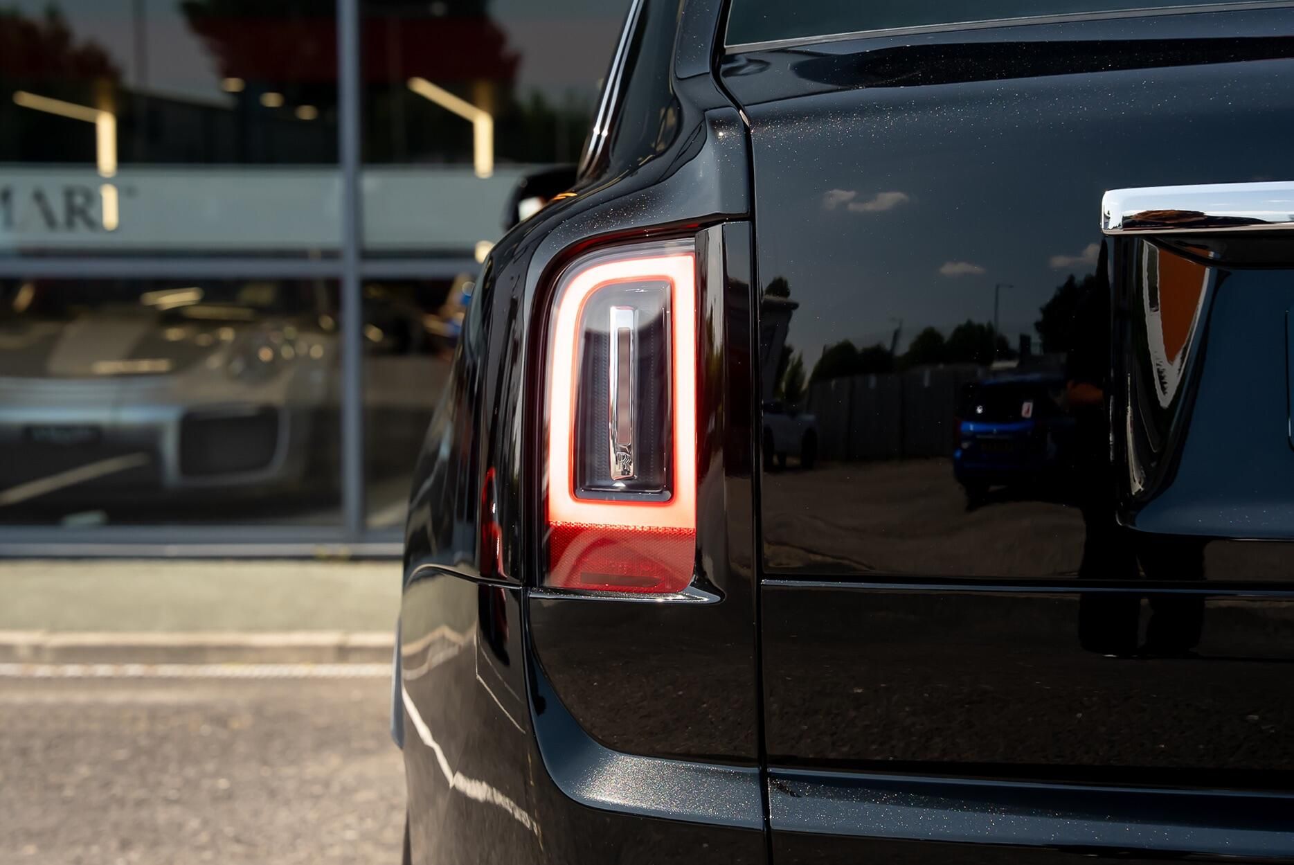 Rolls-Royce Cullinan Suv 6.75 II 5 Door Auto for sale UK - Slide 9