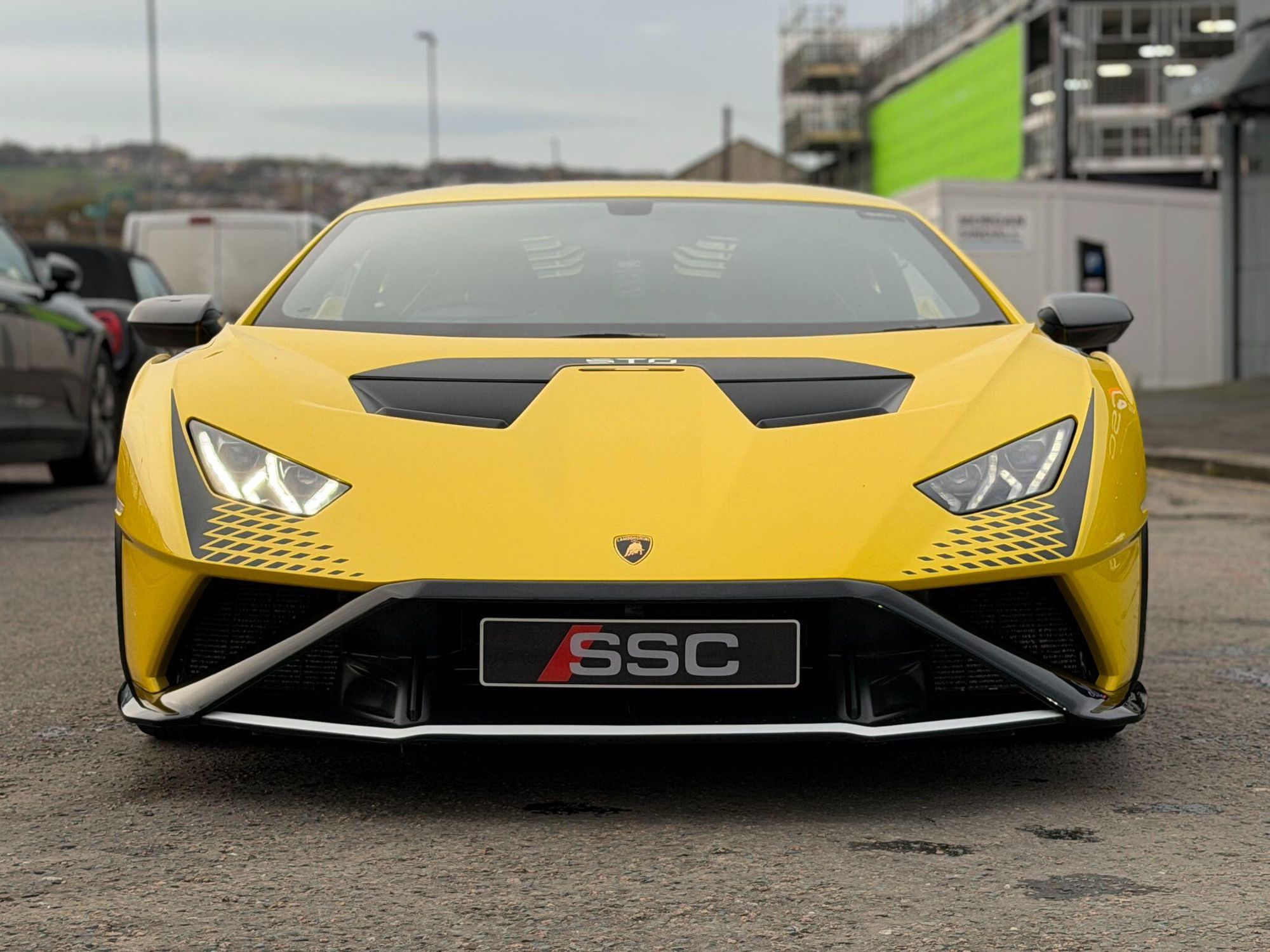 LAMBORGHINI HURACAN EVO COUPE 5.2 V10 640 STO 2dr Auto for sale UK - Slide 6