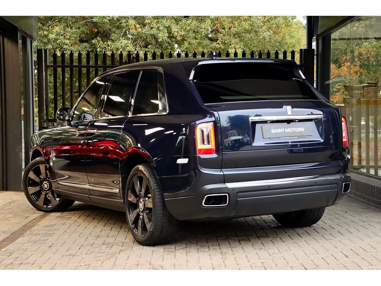 ROLLS-ROYCE CULLINAN ESTATE 5dr Auto for sale UK - Slide 9