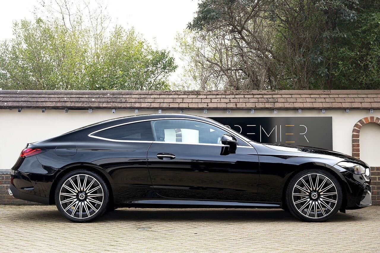 MERCEDES-BENZ CLE DIESEL COUPE CLE 220d AMG Line Premium Plus 2dr 9G-Tronic for sale UK - Slide 3
