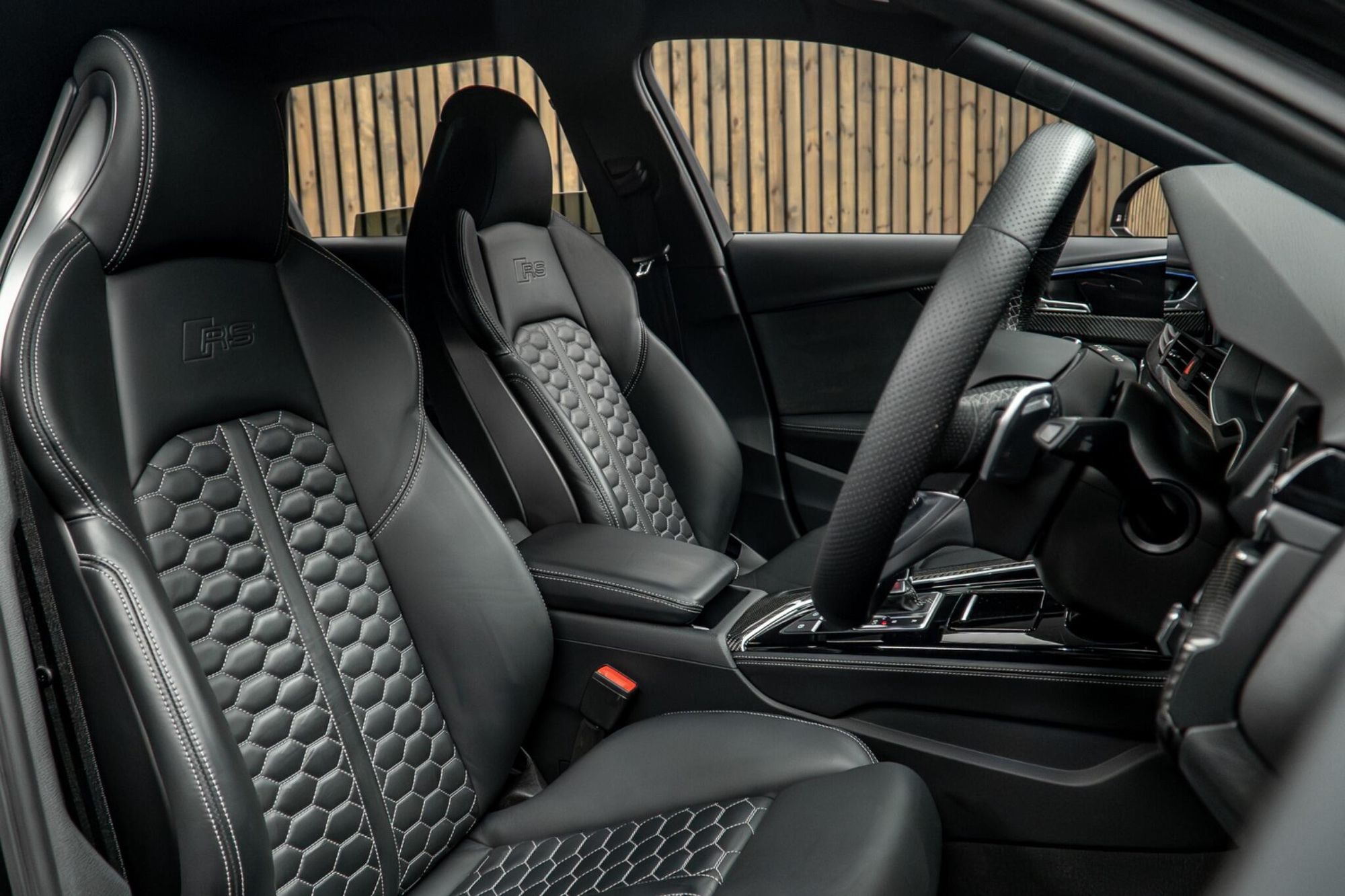 AUDI RS4 RS 4 AVANT RS 4 TFSI Quattro Carbon Black 5dr Tiptronic for sale UK - Slide 2