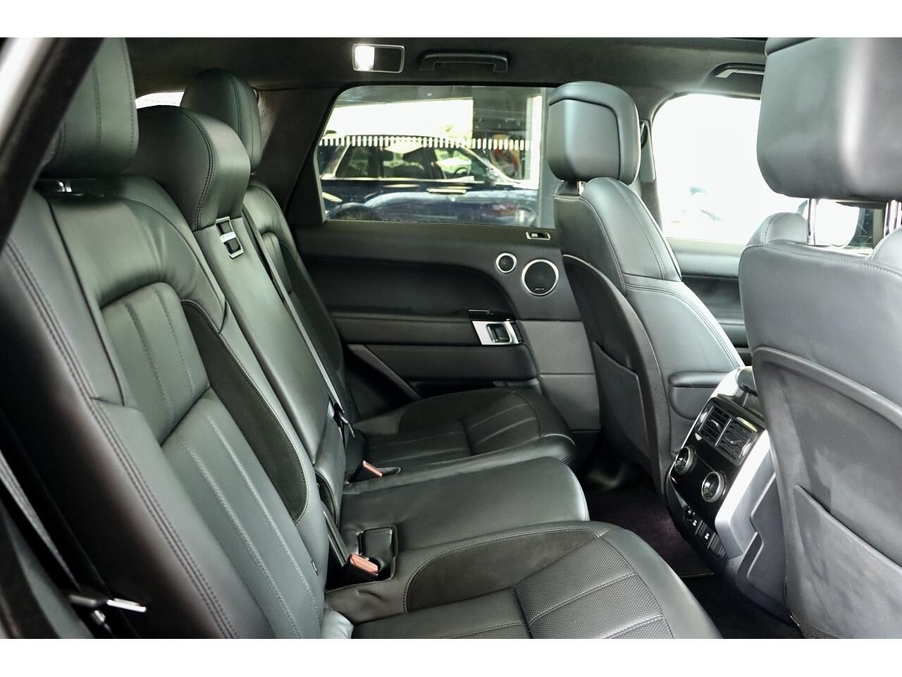 LAND ROVER RANGE ROVER SPORT ESTATE 3.0 P400 HST 5dr Auto for sale UK - Slide 10