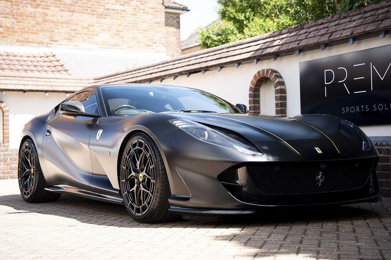 FERRARI 812 SUPERFAST COUPE 2dr Auto for sale UK - Slide 6