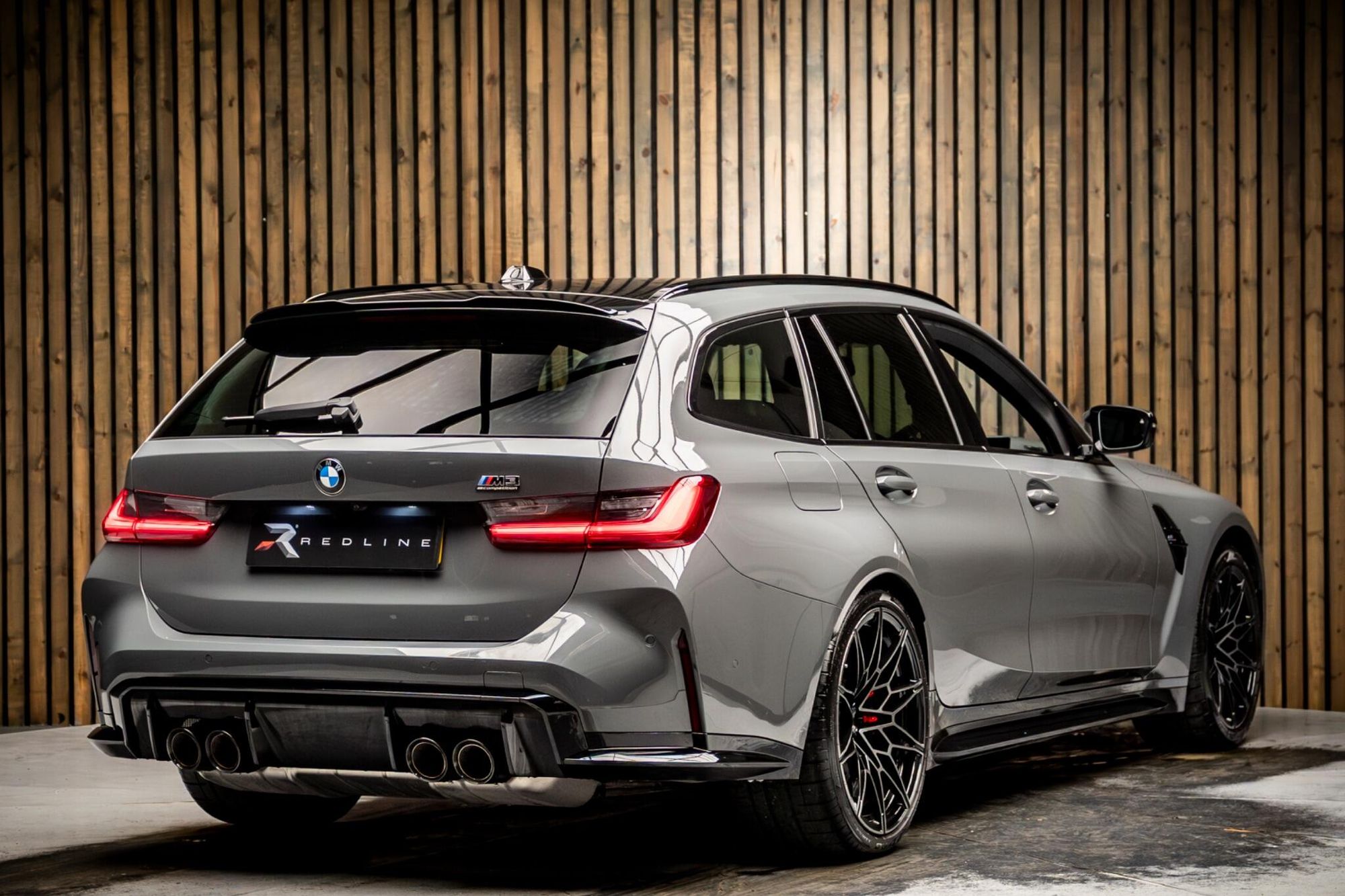 BMW M3 TOURING M3 xDrive 530 Competition M 5dr Step Auto for sale UK - Slide 4