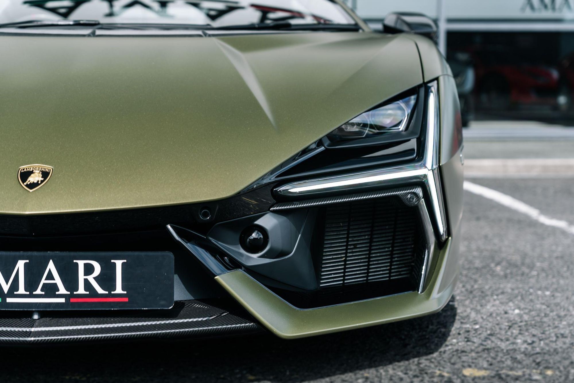 LAMBORGHINI REVUELTO COUPE 6.5 V12 1015 PHEV 2dr DCT for sale UK - Slide 8