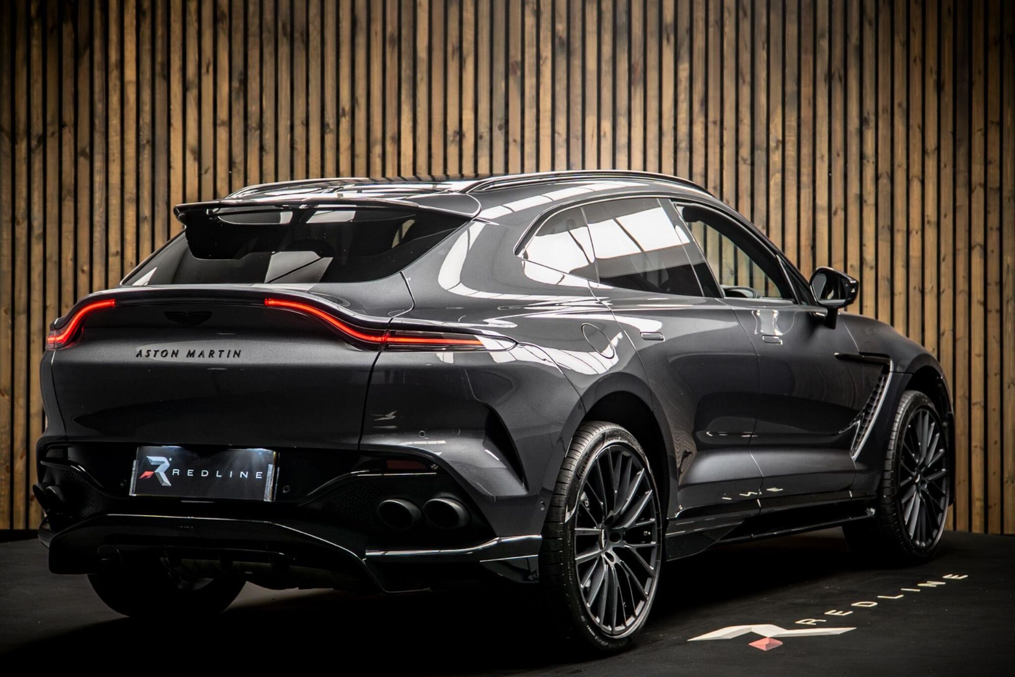 ASTON MARTIN DBX ESTATE V8 DBX707 5dr Touchtronic for sale UK - Slide 4