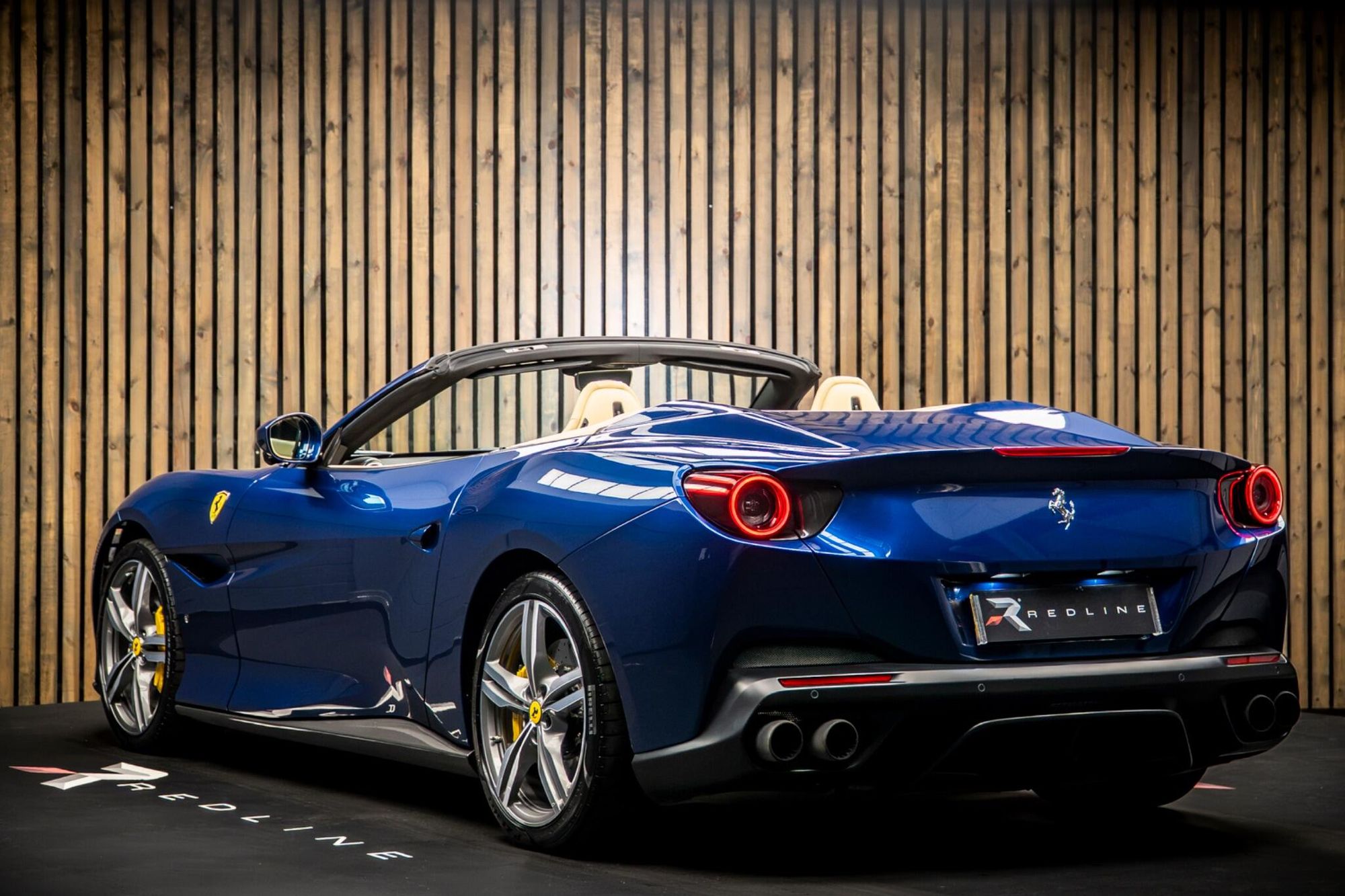 FERRARI PORTOFINO CONVERTIBLE GT 2dr Auto for sale UK - Slide 3