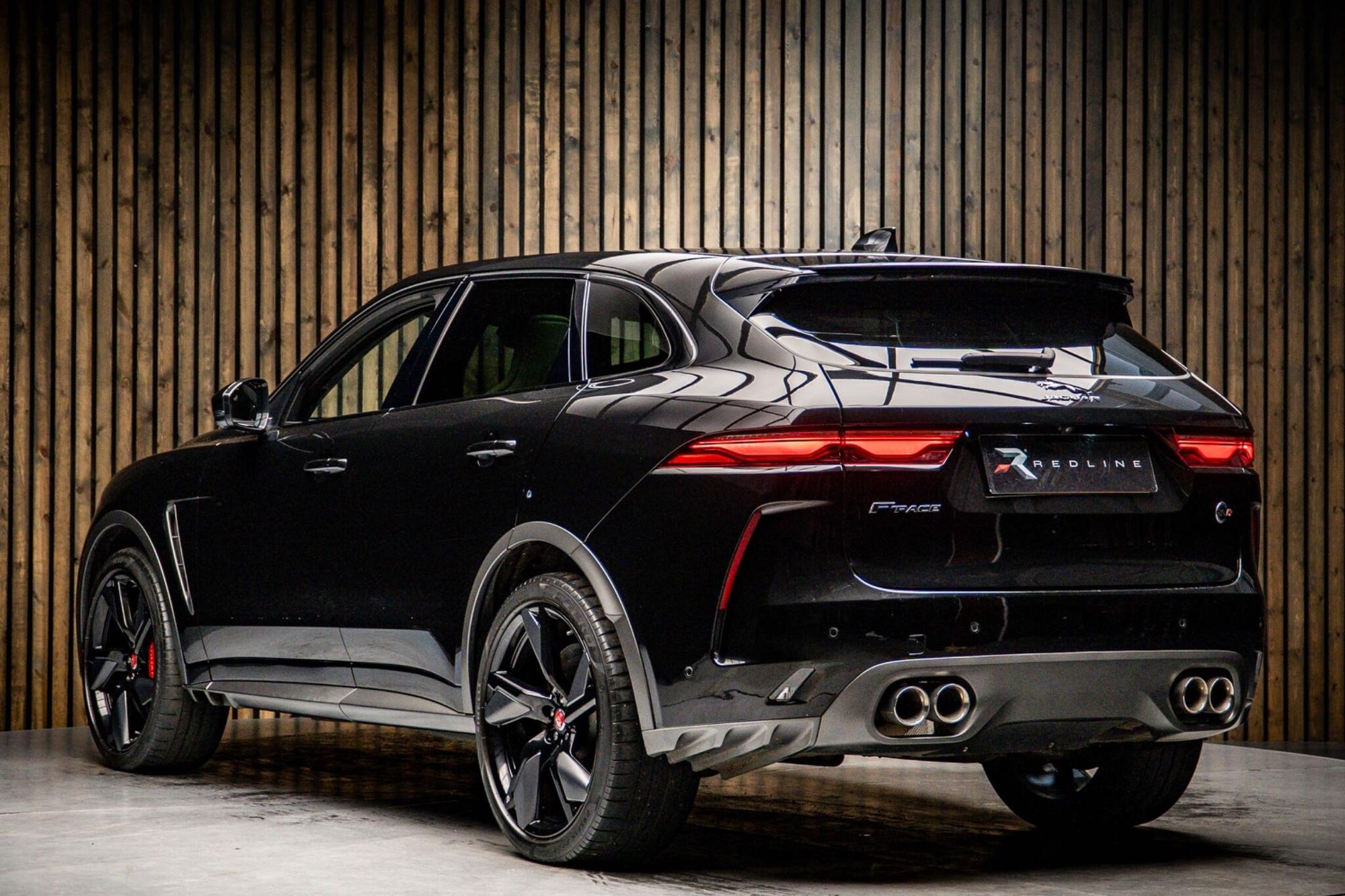 JAGUAR F-PACE ESTATE 5.0 V8 550 SVR 5dr Auto AWD for sale UK - Slide 3